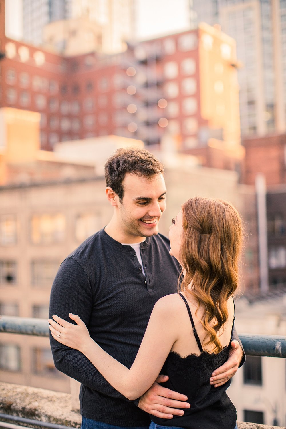seattle-engagement-session-pike-place-rooftop_0435.jpg