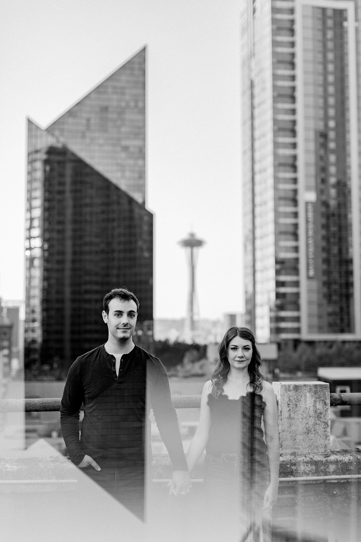 seattle-engagement-session-pike-place-rooftop_0440.jpg