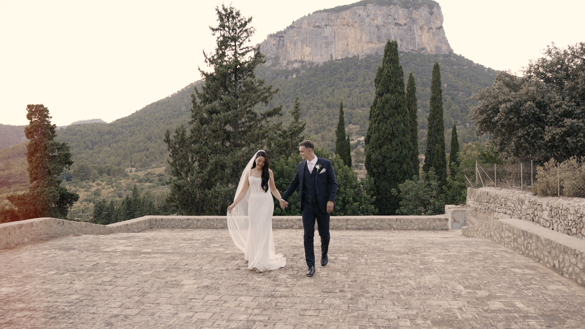 Mallorca Wedding Film 2023-02-12 a las 11.09.37.png