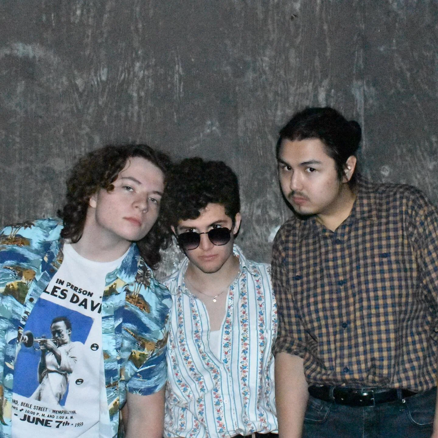 Have you got something to tell us? 🤨⠀
⠀
⠀
⠀
📸@kong.viv⠀
⠀
⠀
⁣#StevesMind #MindContent #music #rock #rockmusic #band #guitarist #bassist #drummer #alternativerock #altrock #grunge #seattle #seattlemusic #pnw #pnwmusic #pnwbands #secret #information 