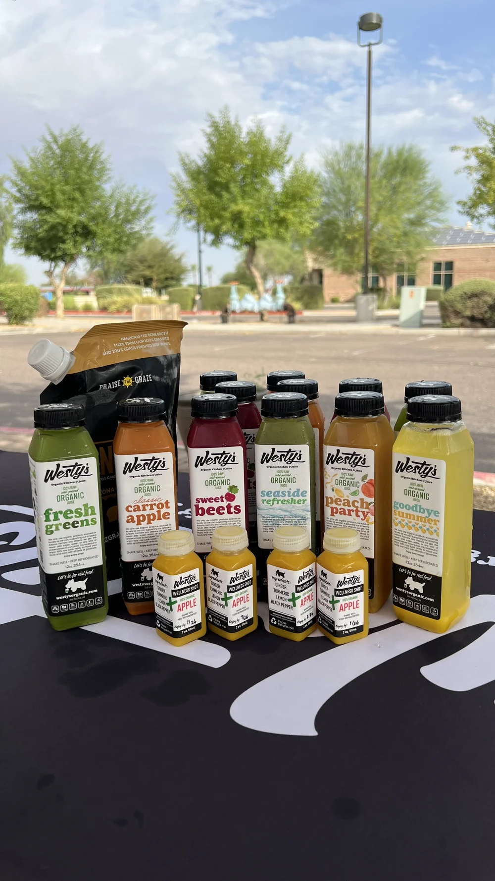 100 Organic, healthy juice options, real coldpressed raw and