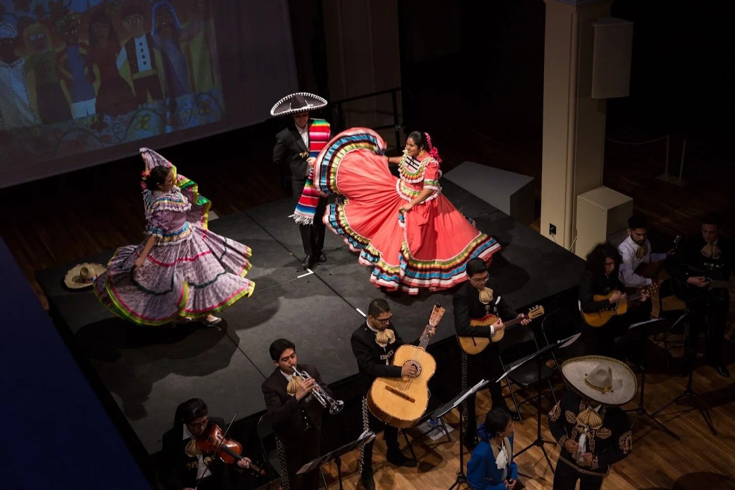 mariachigirl3.jpg