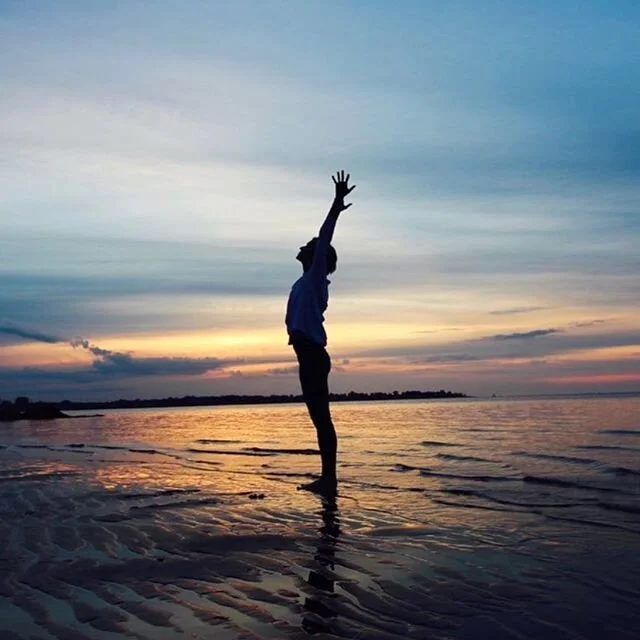 Practicing our poses together this week.
.
Tuesday (today!) 6/9, GENTLE FLOW, 1pm EST / 10am PST.
Thursday 6/11, SLOW FLOW, 12pm EST / 9am PST.
Sunday 6/15, FLOW, 1pm EST / 10am PST.
.
Thank you to everyone who practiced this past week and everyone w