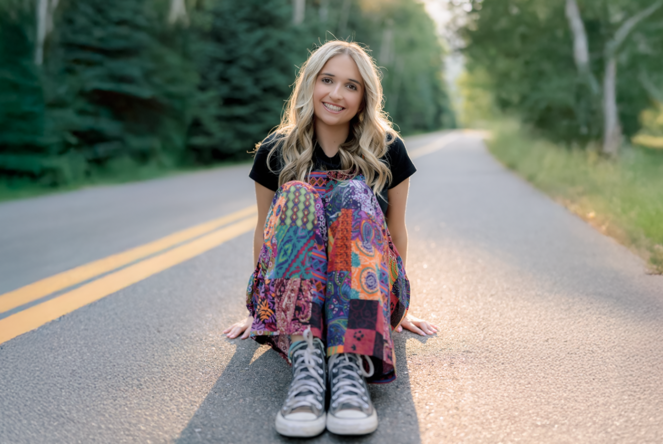 Senior-Photographer-Pueblo-CO 2025.06 Madilyn.S 01.png