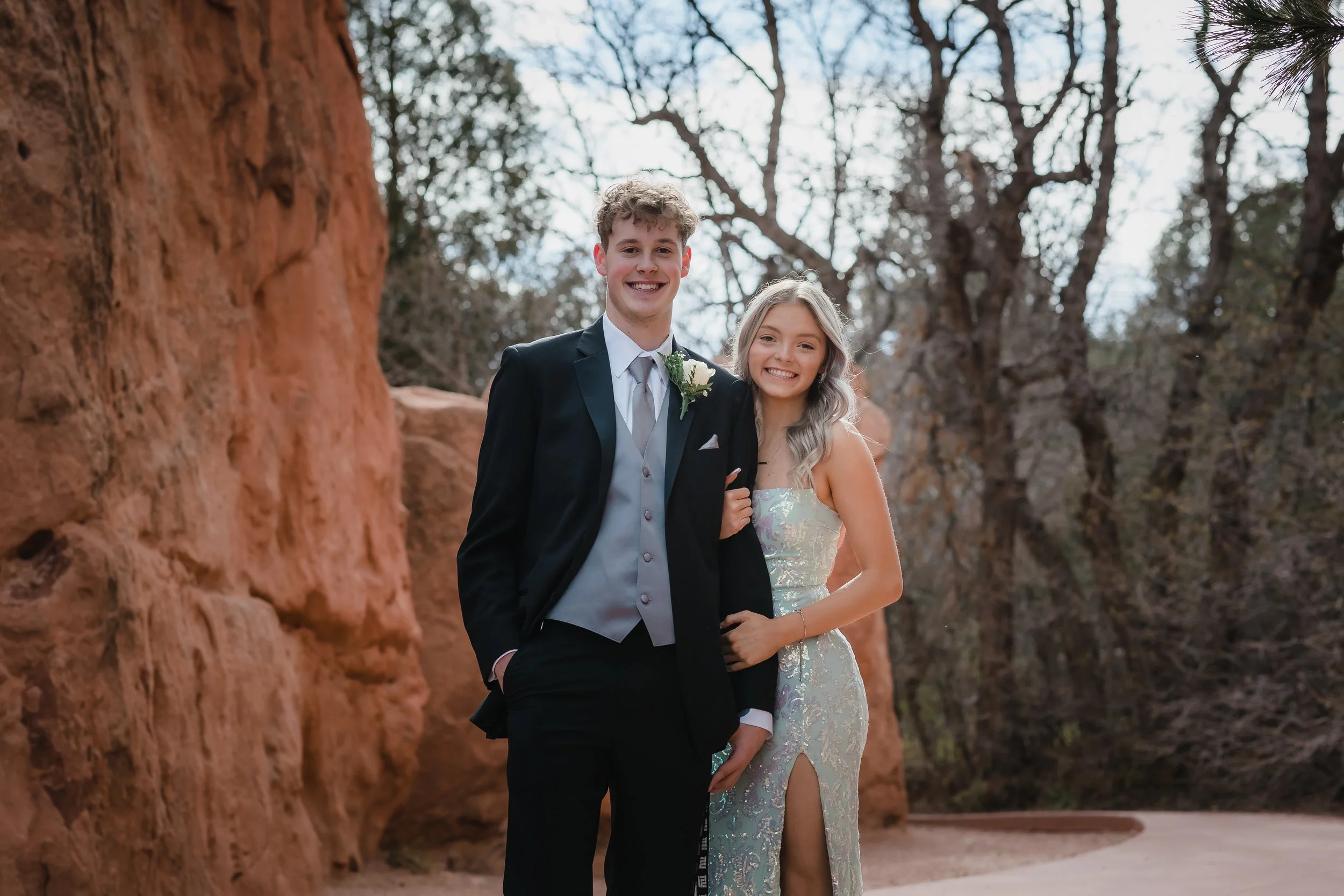 Prom-Group2.jpg