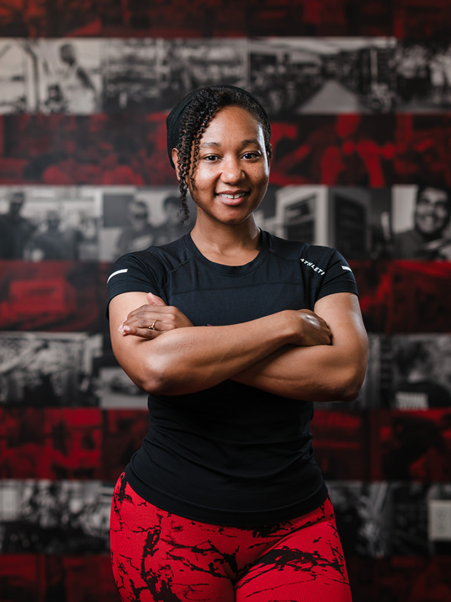 Headshot-Photographer-Pueblo-CO+2024+Snap-Fitness+20.png