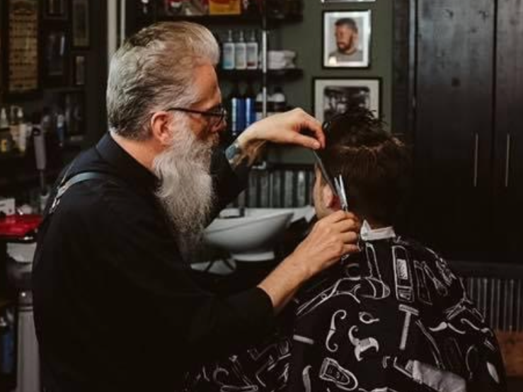 Marketing-Photographer-Pueblo-CO+2019+Gentlemen-Barber+03.png