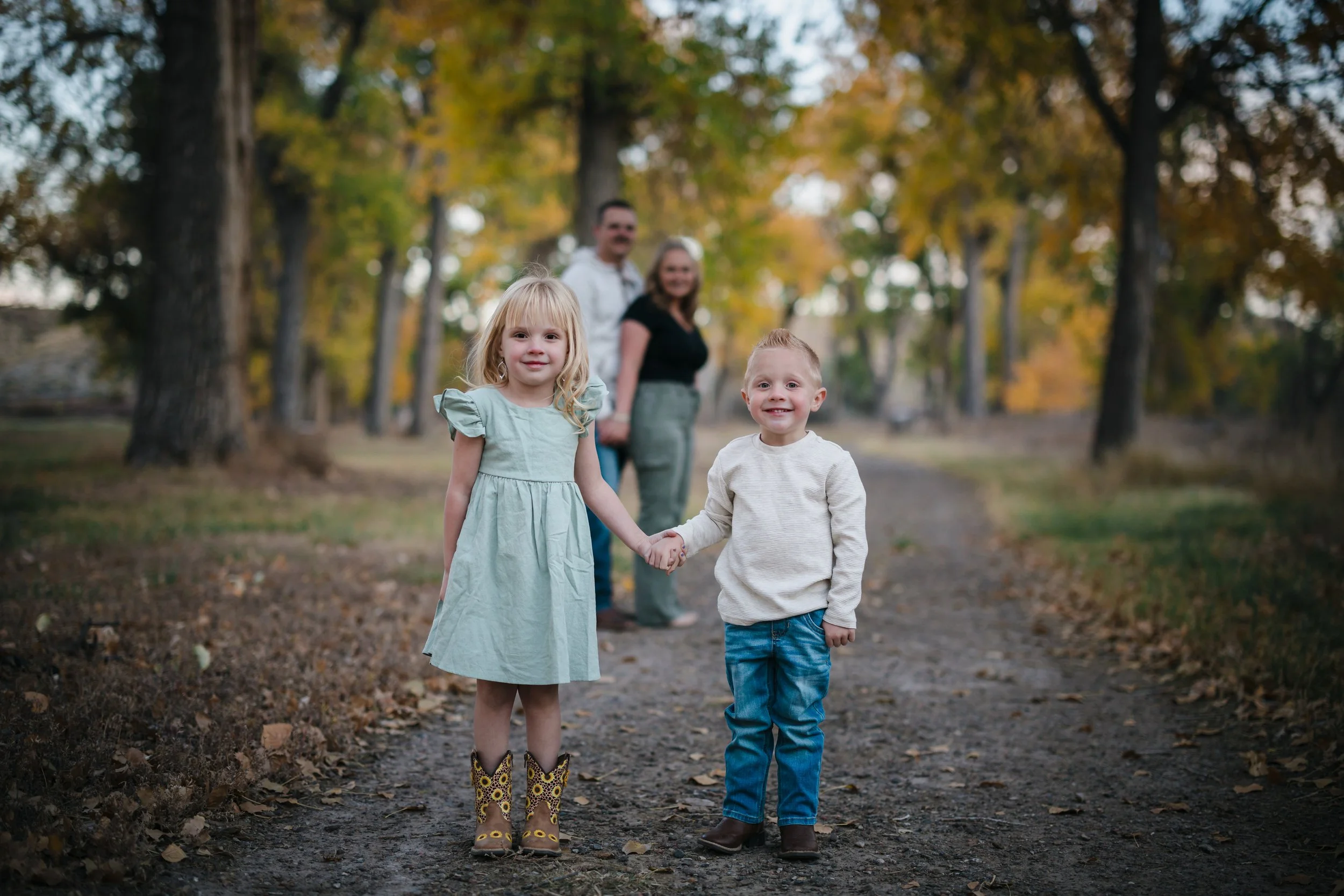Lepik-Photography-Family-Lening-Anticline-Lake-Pueblo-Colorado-23.jpg
