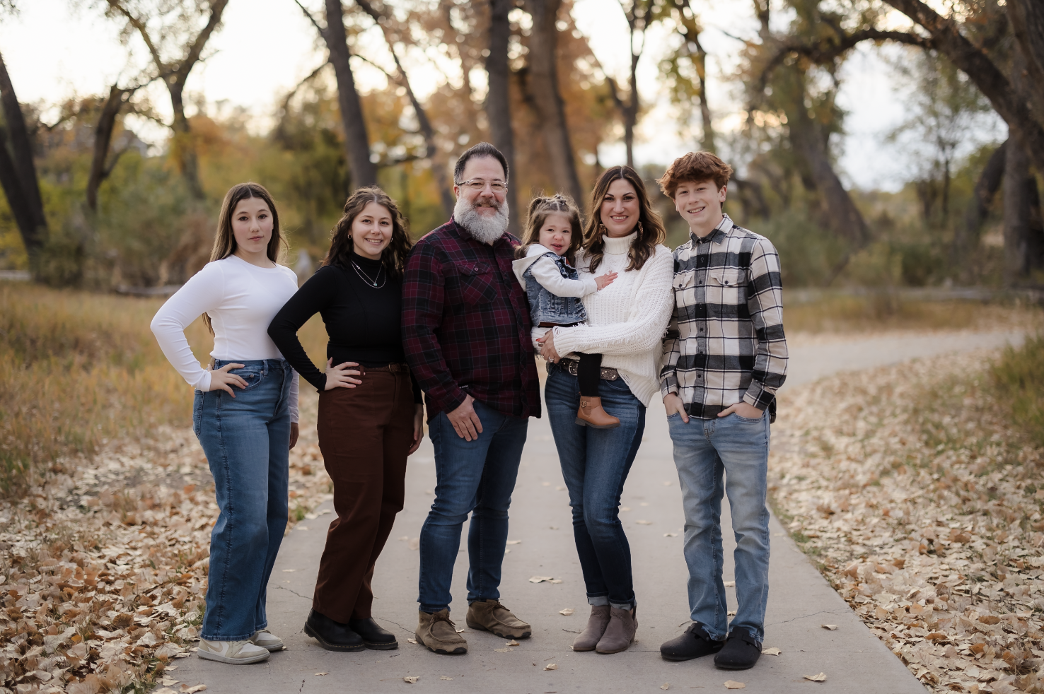Family-Photos-Pueblo-CO Wood-Bridge 2023 Yoxey 01.png