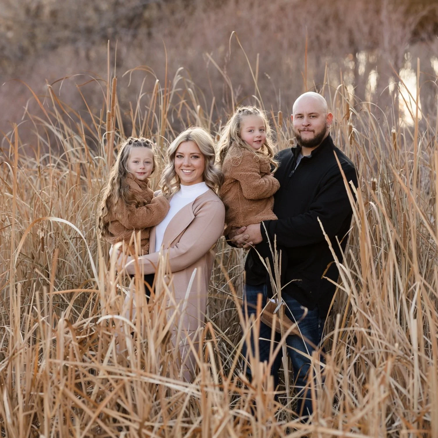 family-high-brush-portraits-pueblo-colorado.jpg
