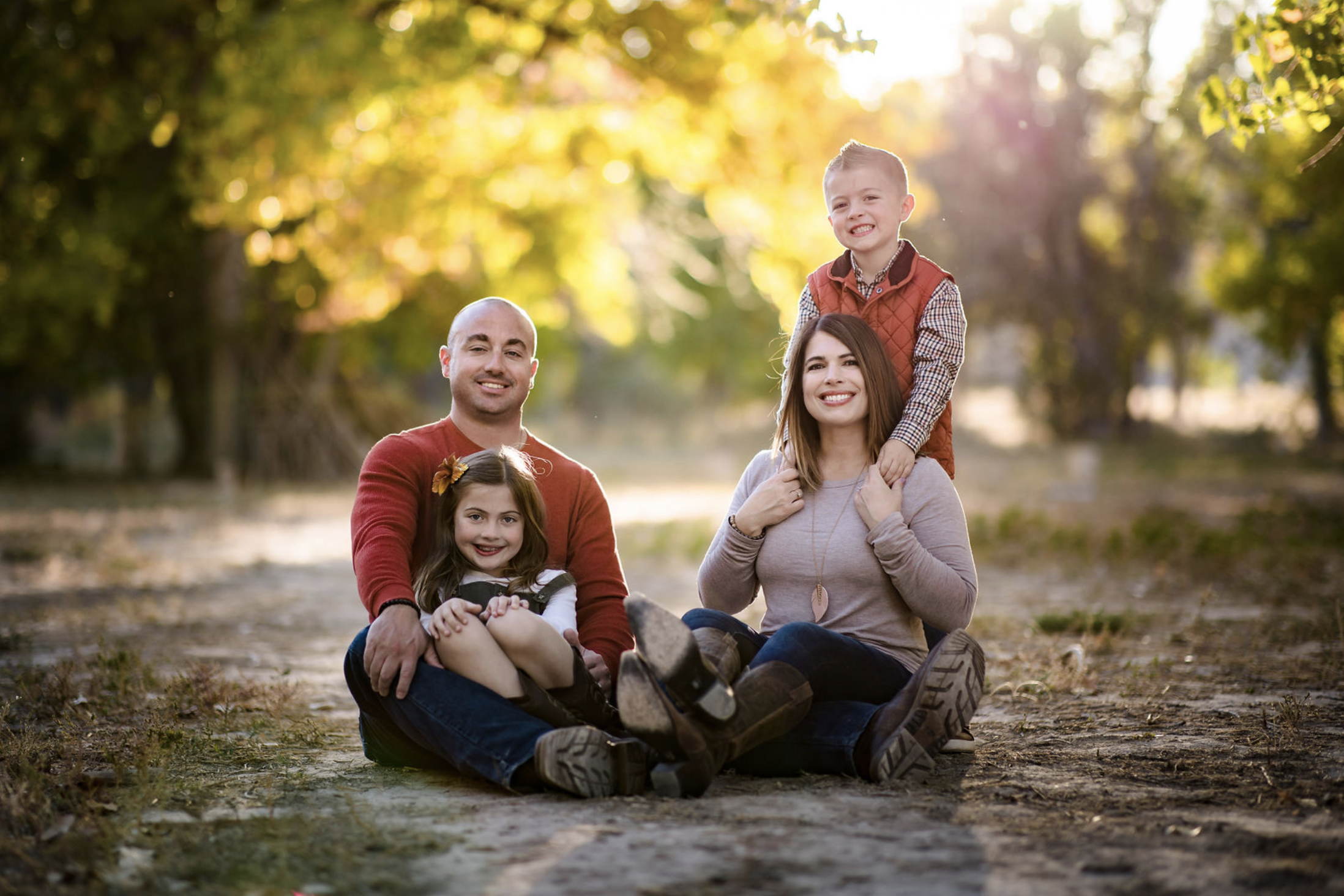 Family-Photos-Pueblo-CO Nature-Center 2021 Christenson 04.png