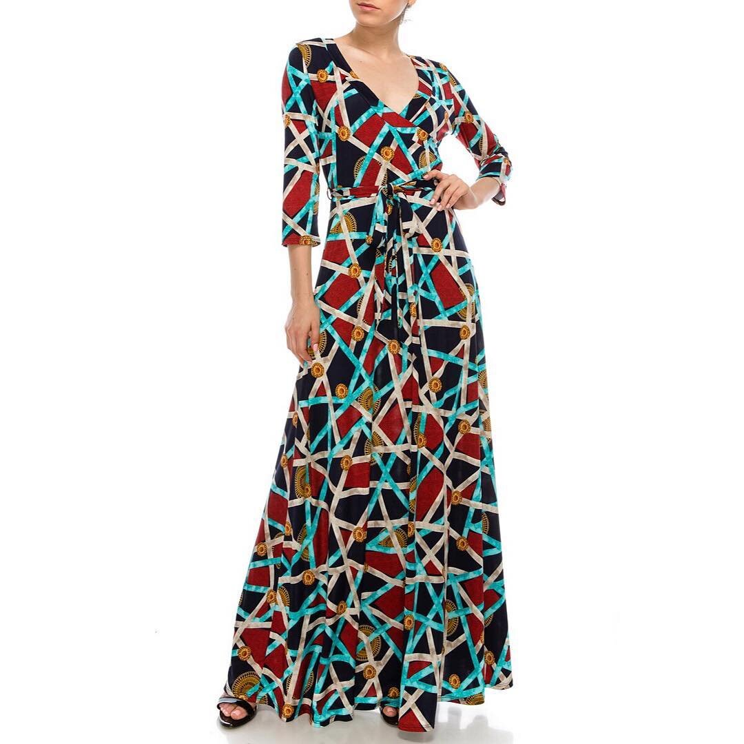 Venechia print 3/4 sleeve maxi wrap dress
Style# DJ51504-FRS
Color : Navy
95% Polyester 5% Spandex

www.janettefashion.com

#janettefashion #la #losangeles #dtla #fashiondistrict #maxidress #kneelengthdress #wrapdress #clothes #dress #ootd #fashion #