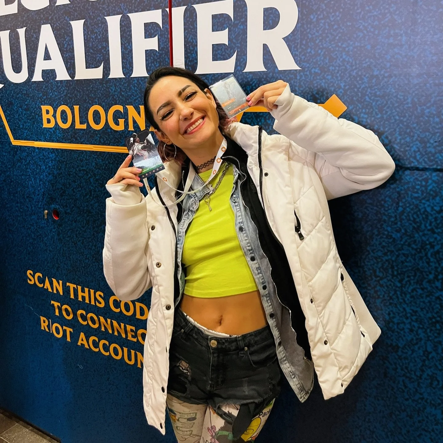 Had the lovely opportunity of going to the @playriftbound RQ in Bologna! 🇮🇹 Thank you to everyone who came to say hi and hung out. It was so fun meeting everyone 😭 I&rsquo;ll be at the RQ in Vegas as well BUT as a creator for Riot! An honor 🥹🖤 #