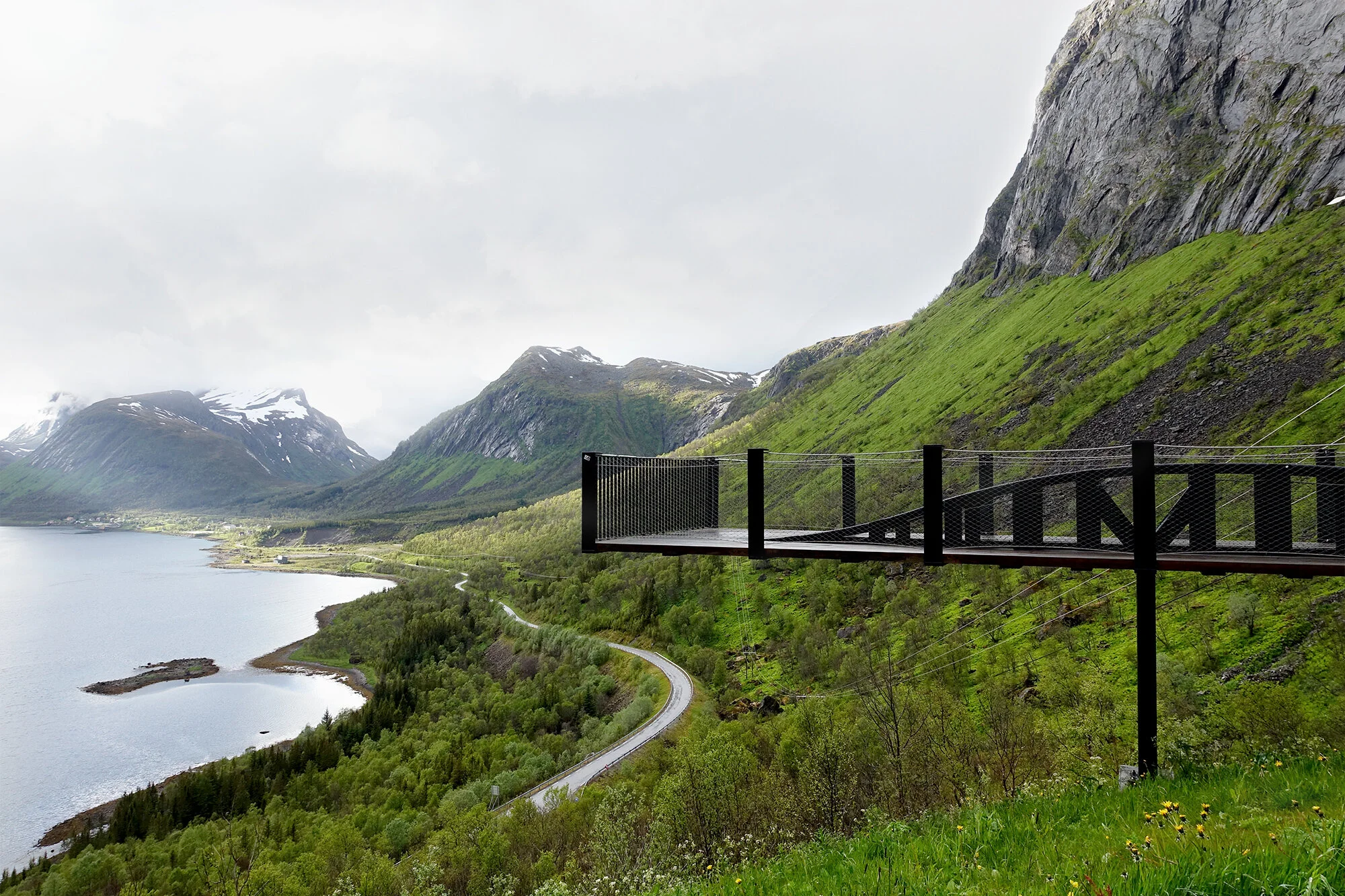Utsikt mot Bergsbotn og Indregård. Arkitekt: Code arkitektur.