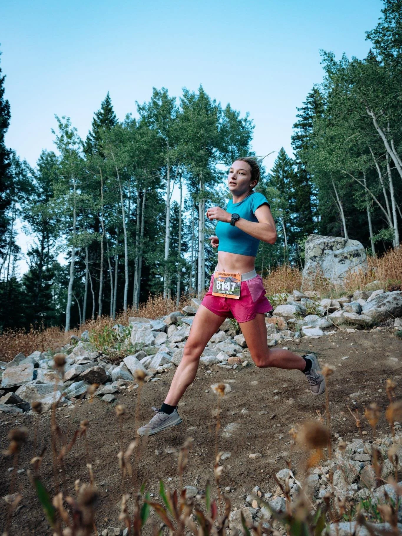 Badass bitch with my badass frieeendsss 💅🏼

Another hot hot summer trail race season wrapped 🎀  Thank you for everything @wasatchtrailrunseries 🫶🏼

📸: @highelevationadventure @klasakphoto @chellerunswild @msmaggiemaynard.photo 

🌸🌷🏃🏼&zwj;♀️