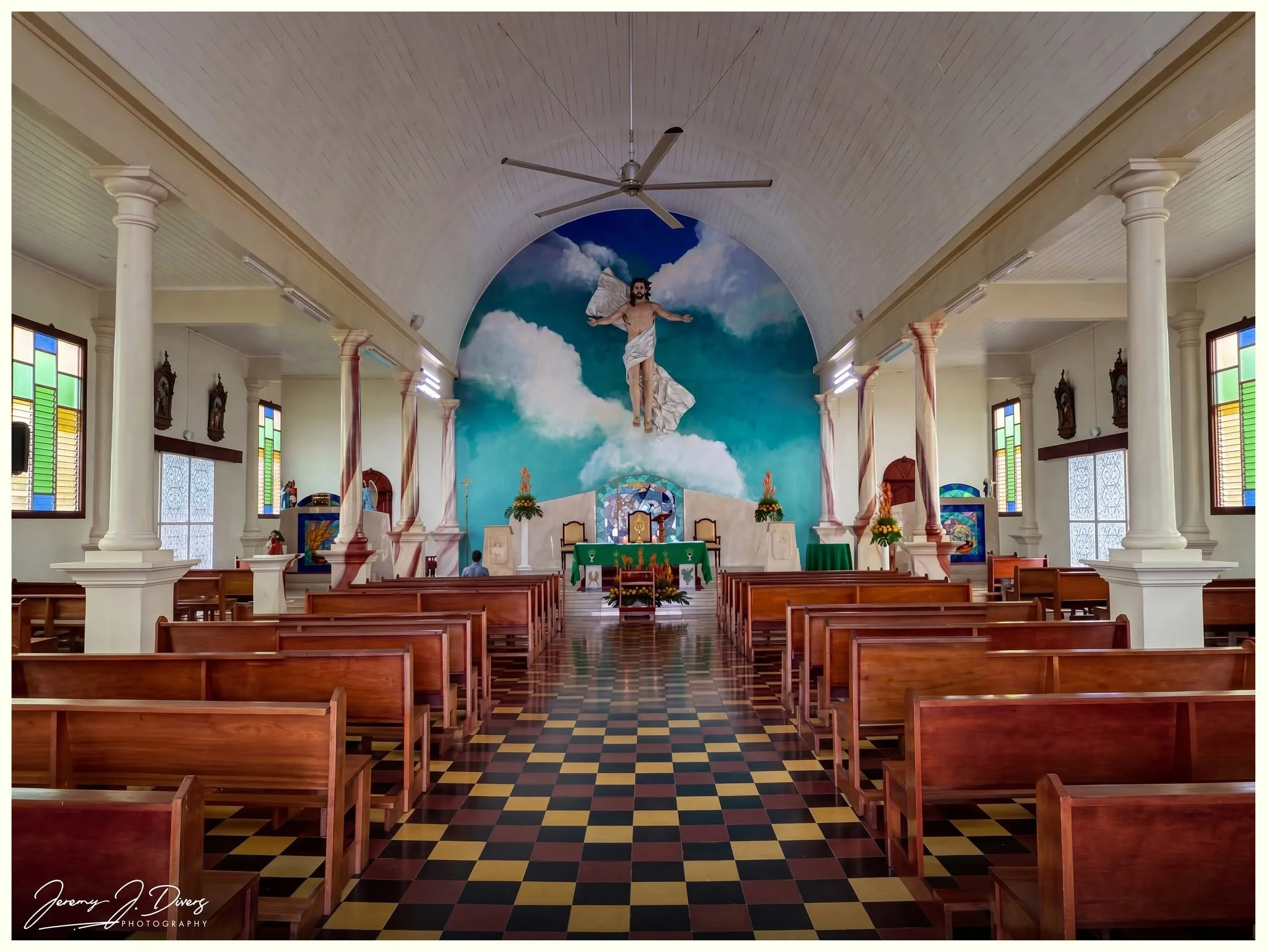 Parroquia San Juan Bosco Interior" (B) La Fortuna, Costa Rica