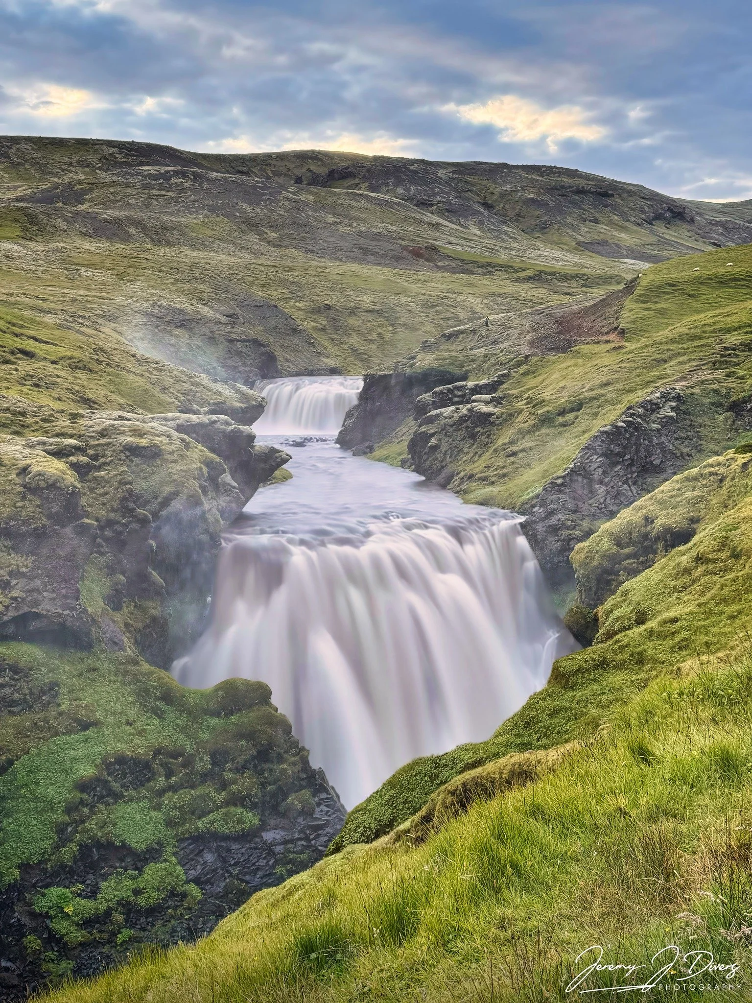 "Innri-Fellsfoss" Fimmvorduhals, Iceland