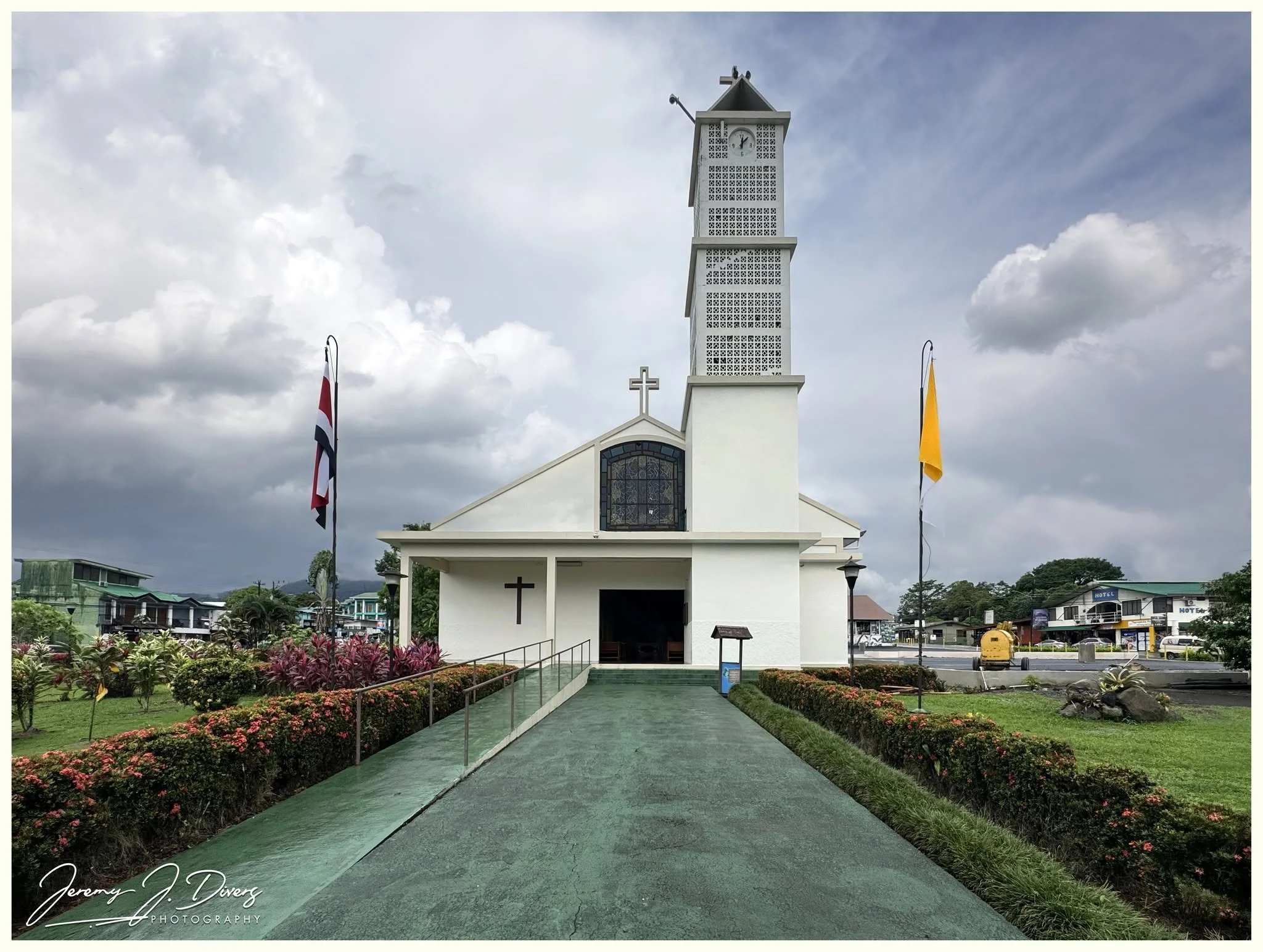 "Parroquia San Juan Bosco" (B) La Fortuna, Costa Rica