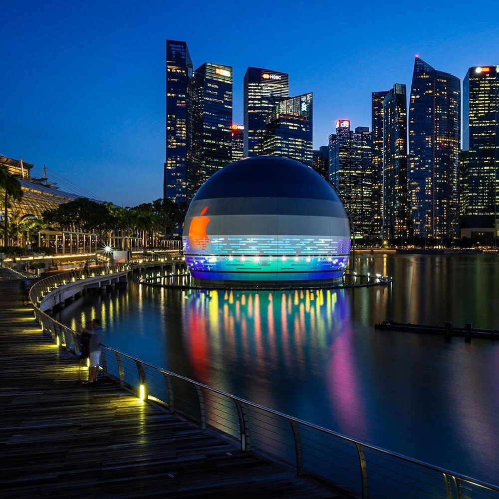 Apple Marina Bay Sands Will Be the Tech Giant's First Floating Store in the  World
