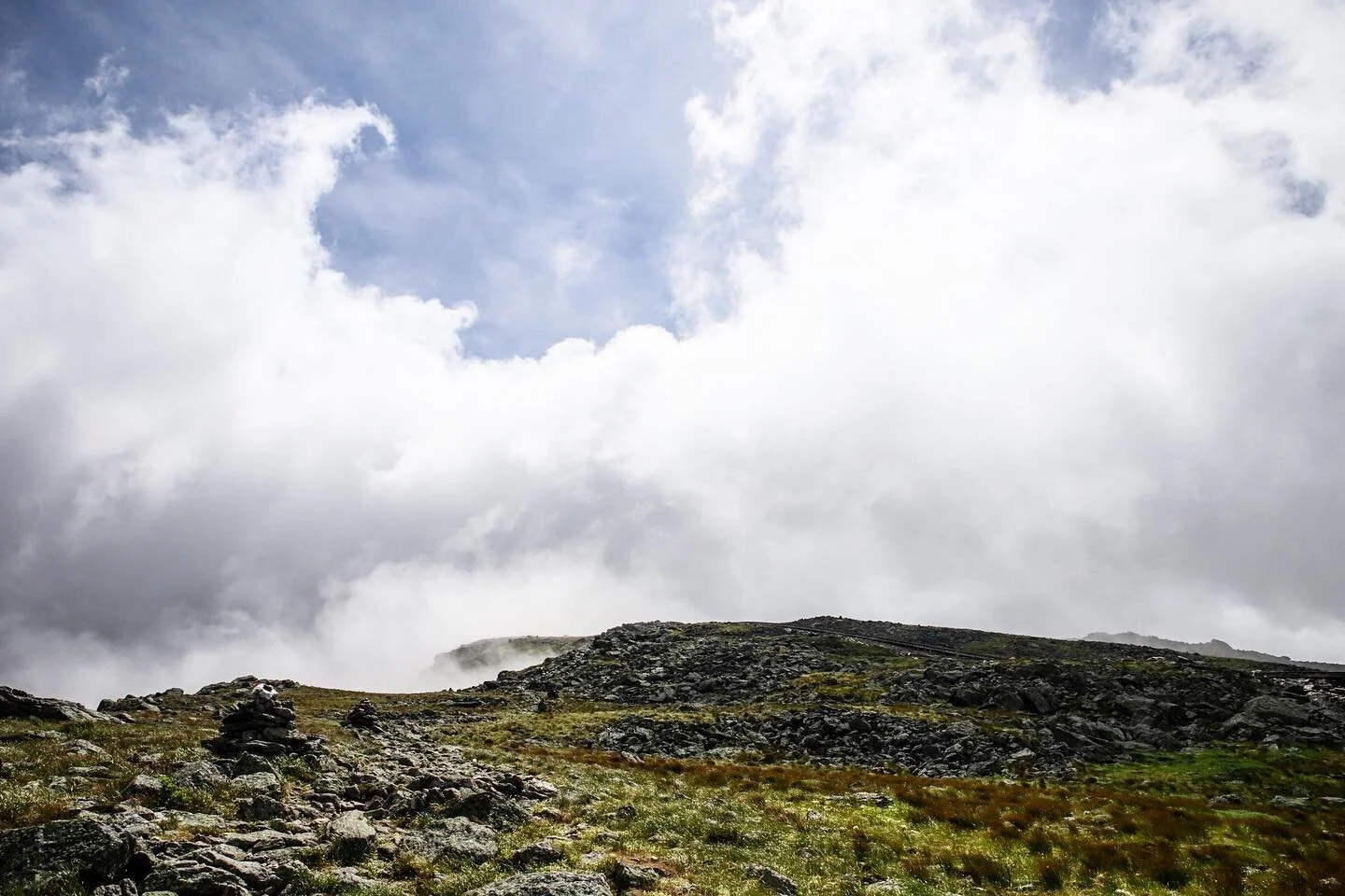 Had some wild weather guiding on the Rockpile yesterday!

📍Ancestral Abenaki and Wabanaki land

#redlineguiding #wmnfhikers #whitemountainsnh #rockpile #mtwashington #cloudporn #alpinezone #hikethewhites #skyisthelimit