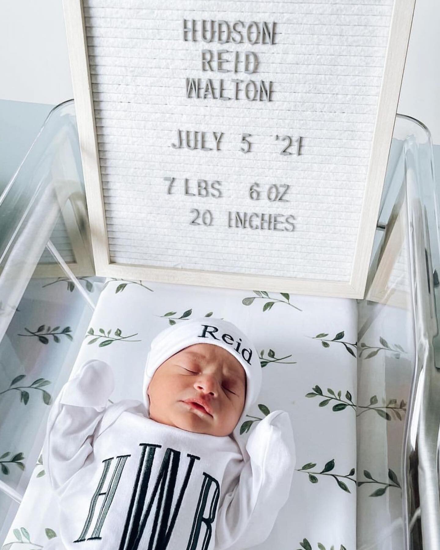 Adding another baby in the mix ❤️ 
Congratulations to our @hairstylist.hannahstewart . We can&rsquo;t wait to love on baby Reid!