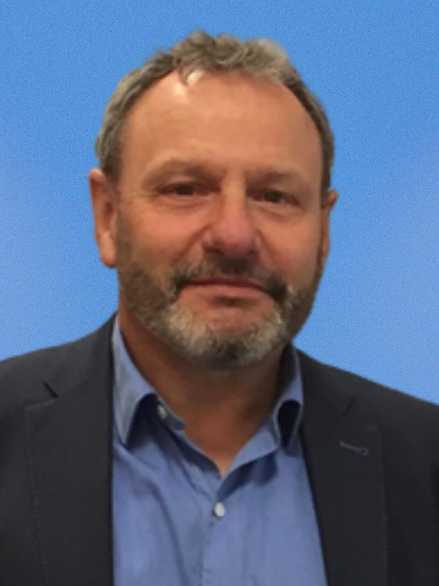 Neil Giles