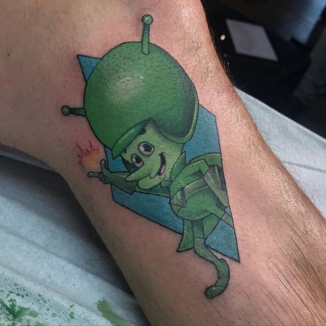 The great Gazoo from the Flintstones. First tattoo after confinement! Thanks @jesse.corriveau for your confidence .
.
.
.
.
.
#tats #tatt #tatts #tatted #tattoo #tattoos #tattooed #tattooedlife #tattooedlifestyle #ink #inked #inkedup #inkedlife #inke