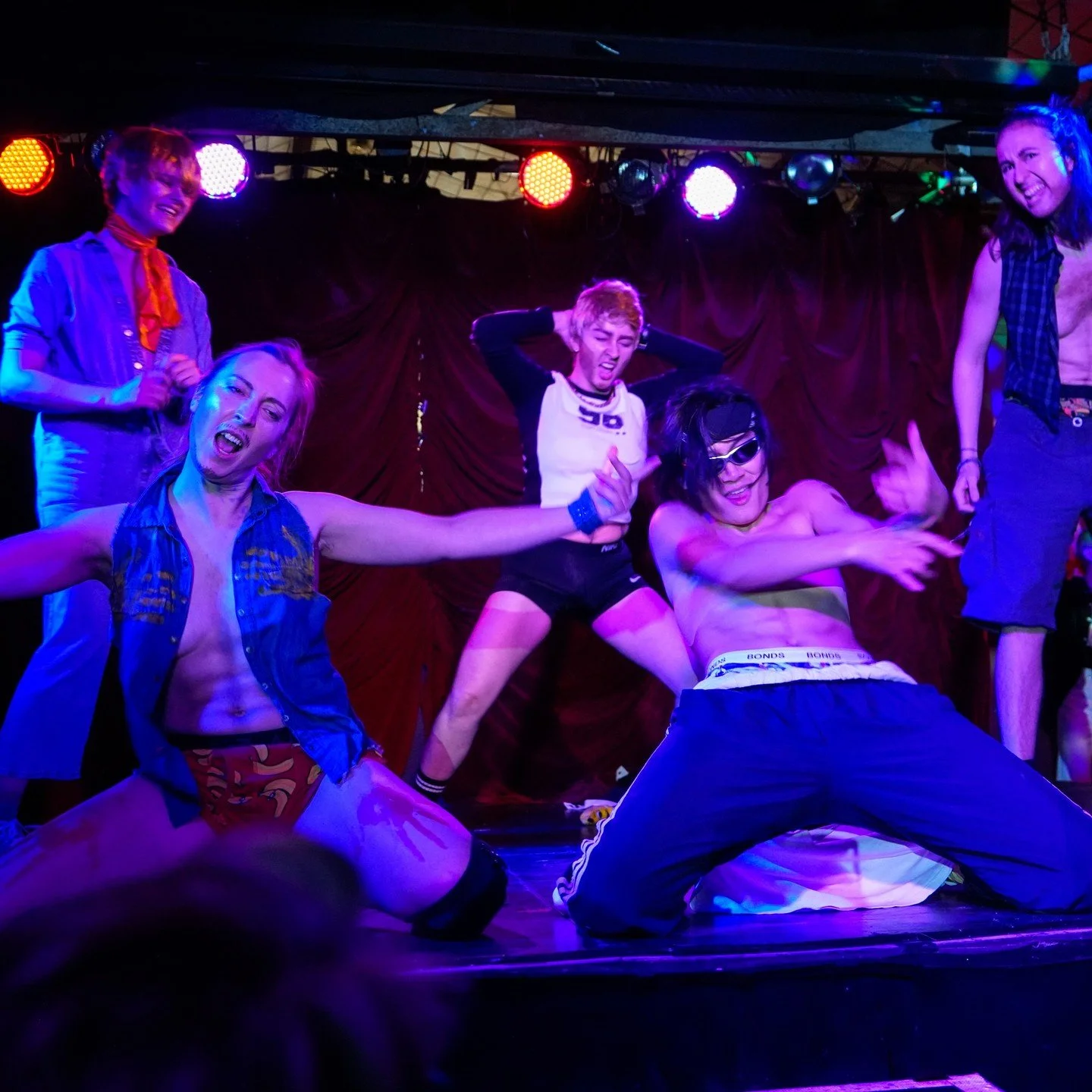 BTS or Boys That Slay performing at @kings.of.joy @queers.of.joy 
Prepare yourselves for the next instalment!
Choreography: @danicalani 
Photos: @sierramalevich 
@kingkevinhung 
@libbi.tay 
@ciciazza 
@redrattlersydney 
.
.
.
#dragking #dragkings #dr