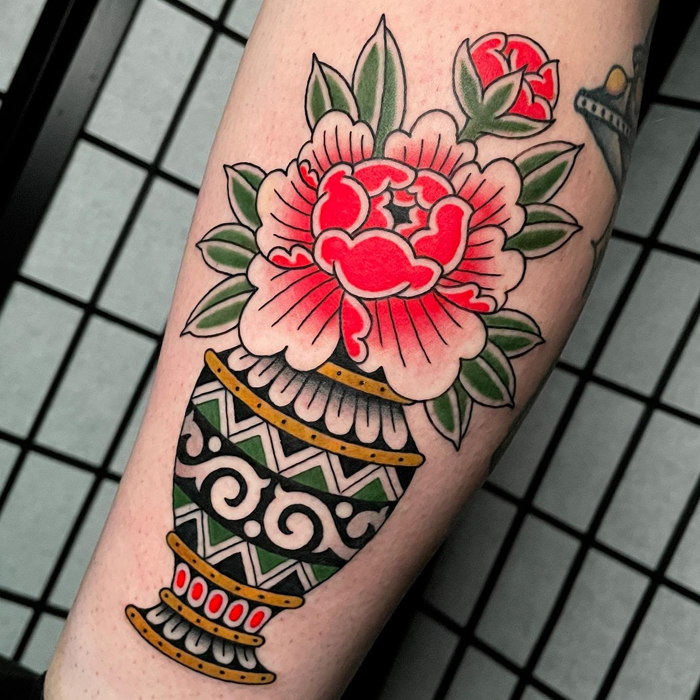 Traditional Snake Vase Rose Tattoo  Tattoo Abyss Montreal