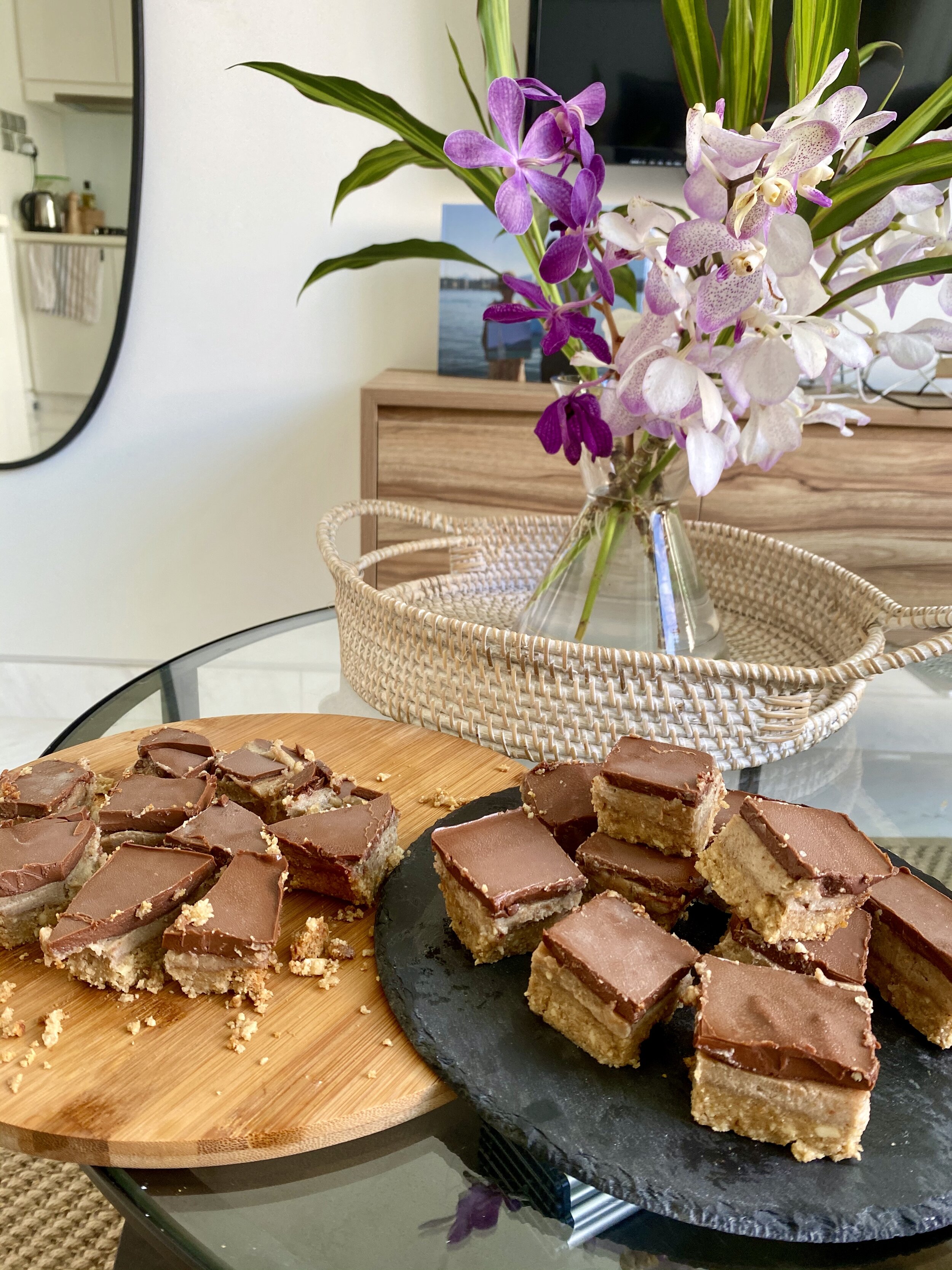 Vegan-ish Caramel Slice 