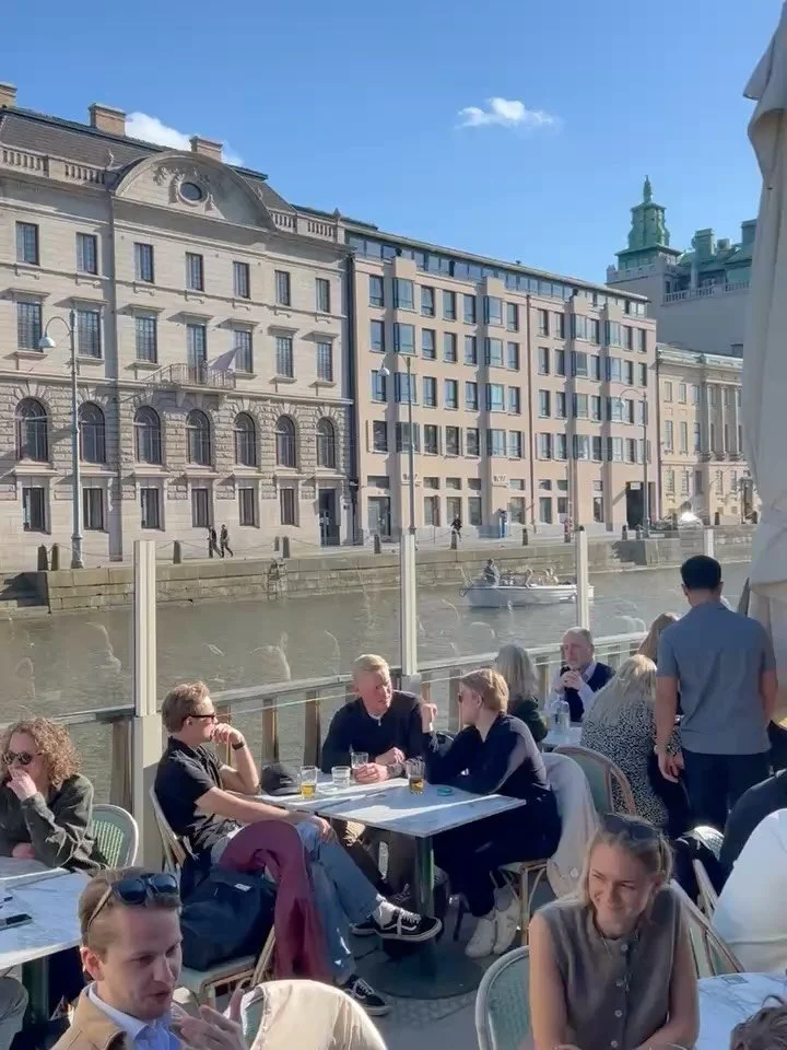 Livet flirtar med oss nu!