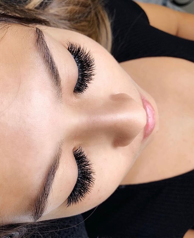 Just a reminder our Black Friday Promotion continues through Monday, Dec 2nd. 20% OFF all NEW CLIENT FULL SETS. If you&rsquo;ve always wanted to try lash extensions or know someone who has this is a great opportunity. Tag a friend in our previous pos