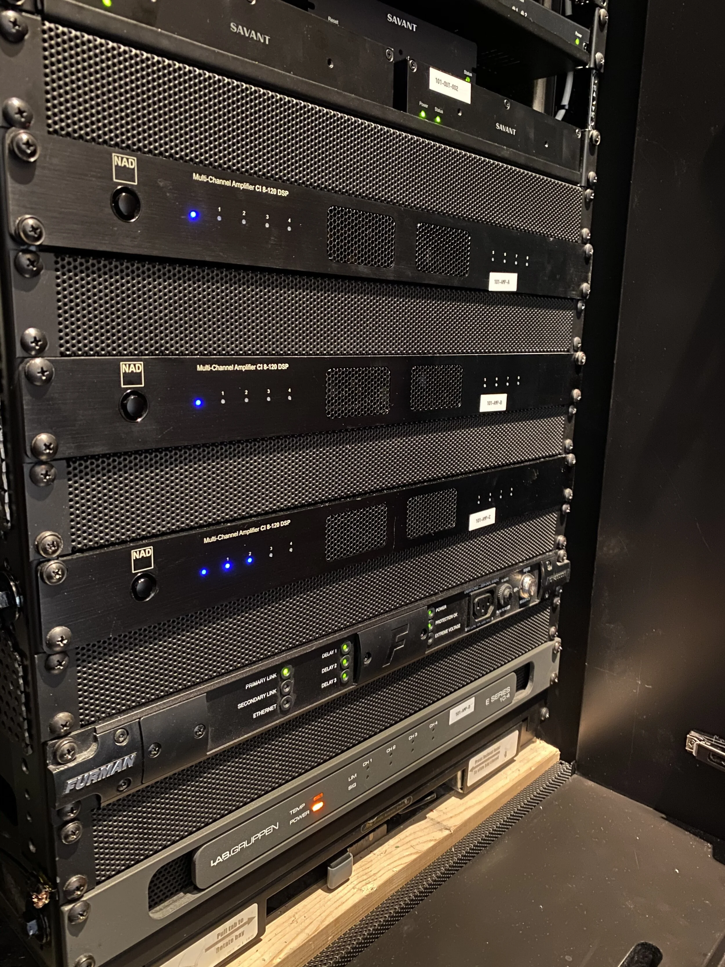 Sistema di amplificazione audio HiFi