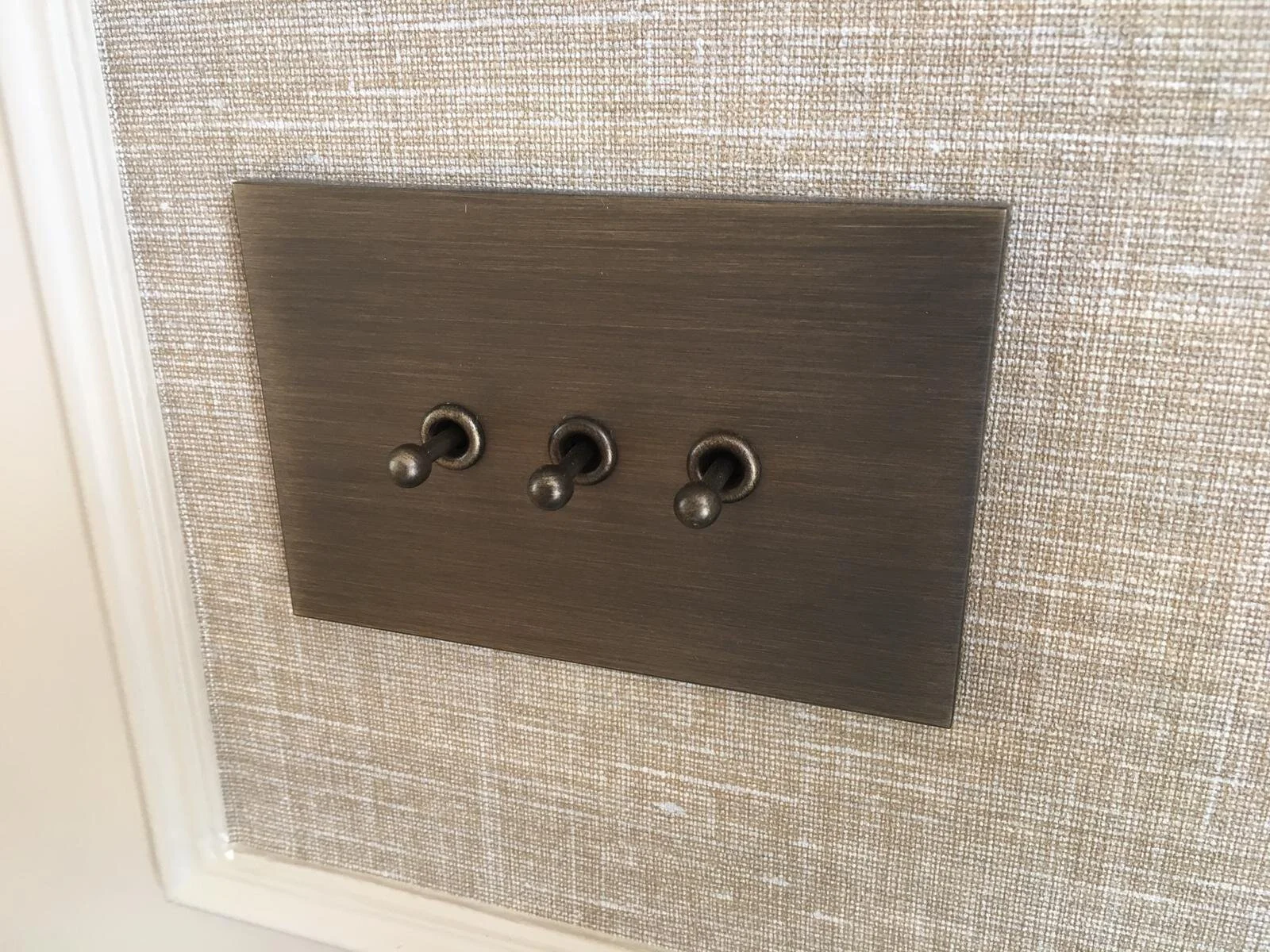 Pulsantiera 3 levette in ottone anticato