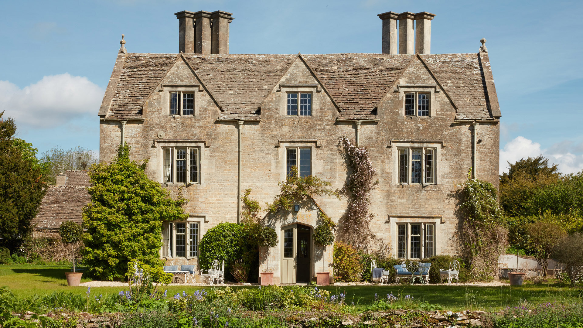 Manor-Farm-Sapperton.jpg