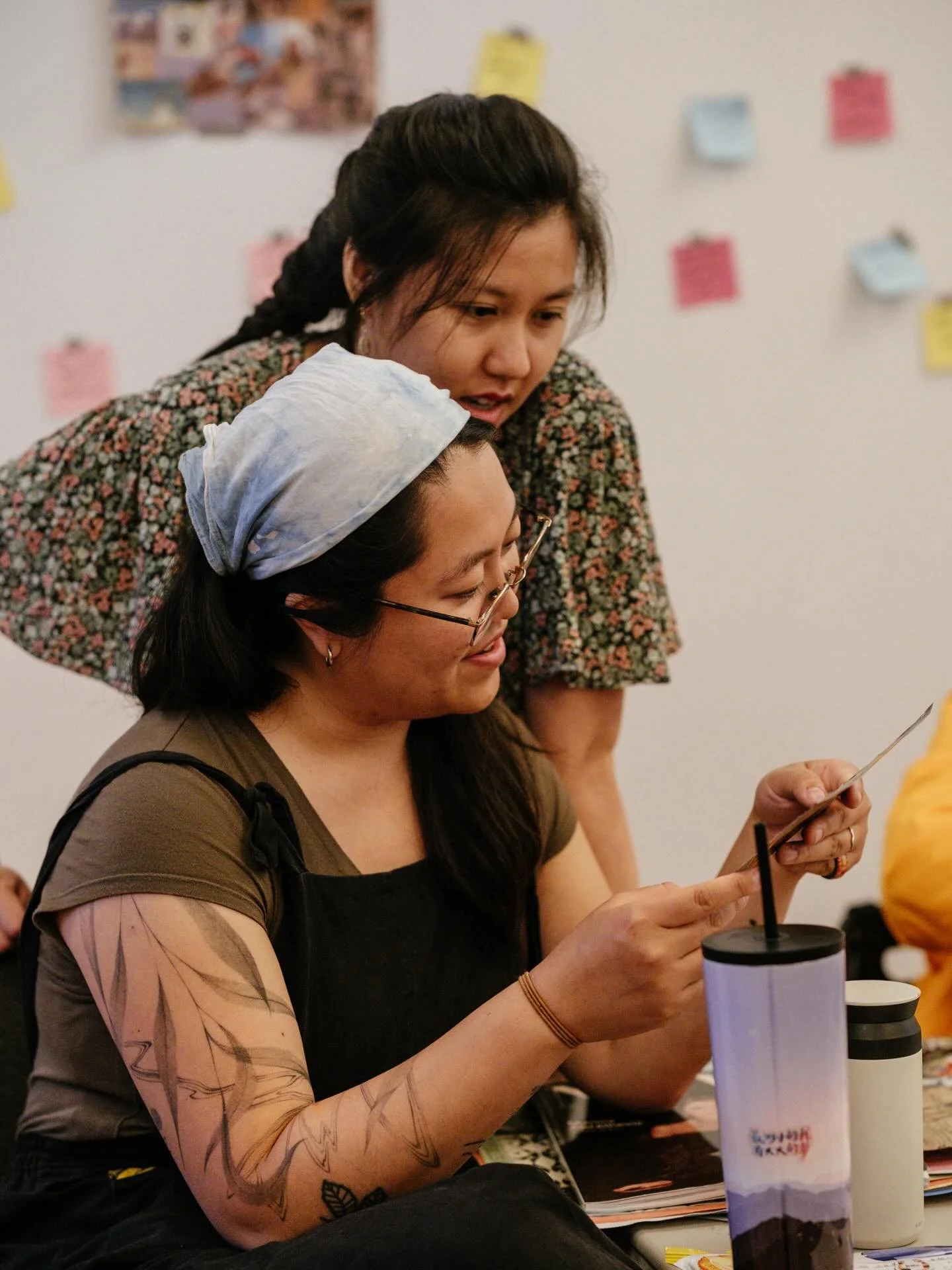 Another beautiful workshop this week steeping in love and art with @mimaschrwonstie and new friends! Thank you for joining our wild writings, plantings, and craftings 💛

Huge thanks to @recess.community for offering up your space and @amber_nguyen95
