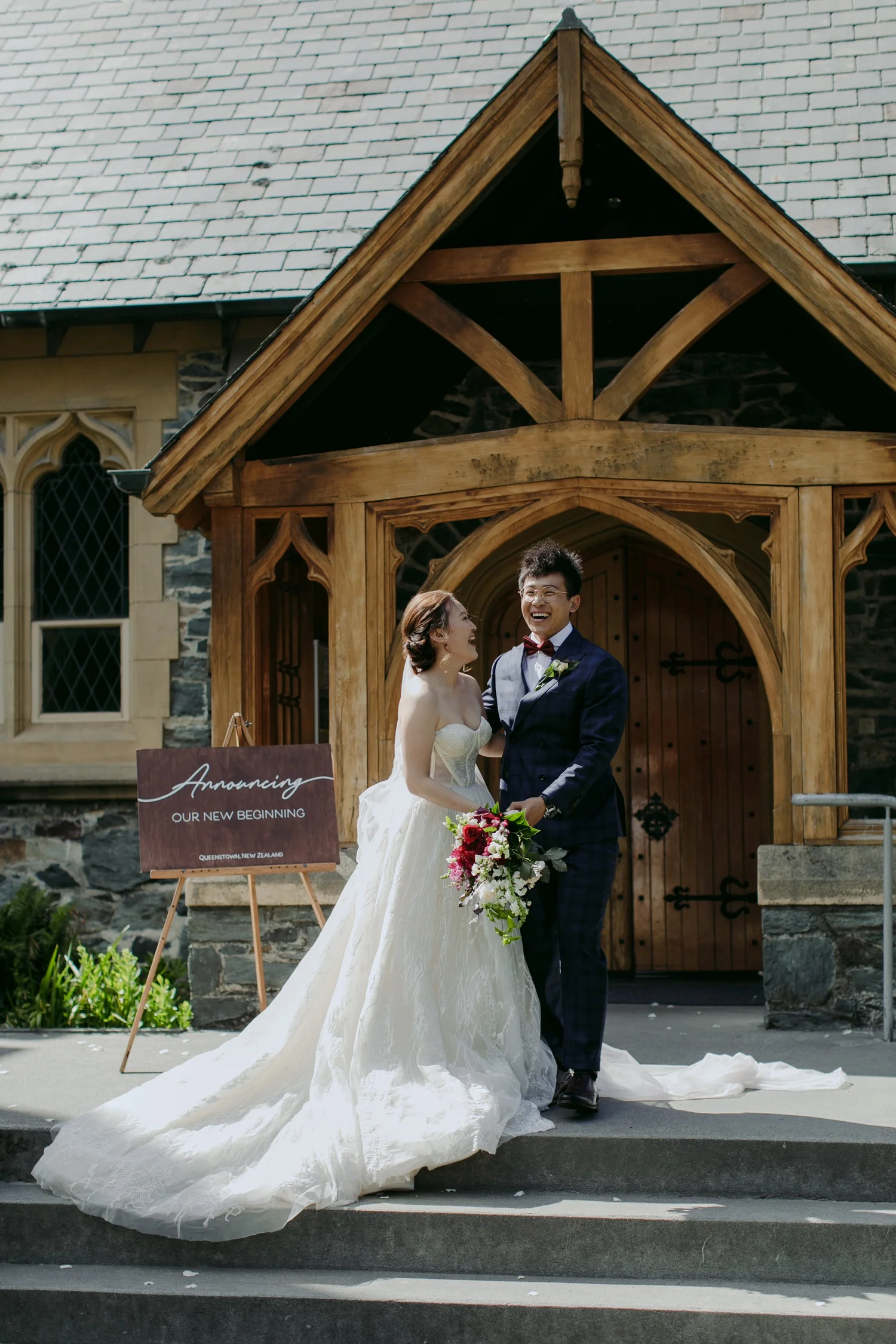 Hire an affordable Bridal wedding dress in Queenstown, NZ — aMoment Wedding