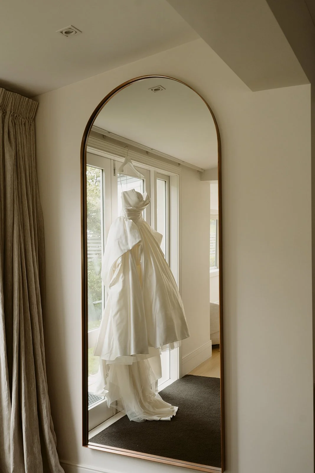 Bride getting ready with bridesmaids at Millbrook Resort Queenstown