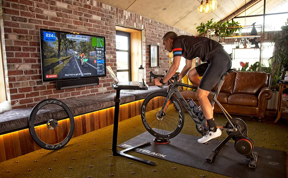 exceptional-performance-bike-trainer-volt-jetblack-cycling