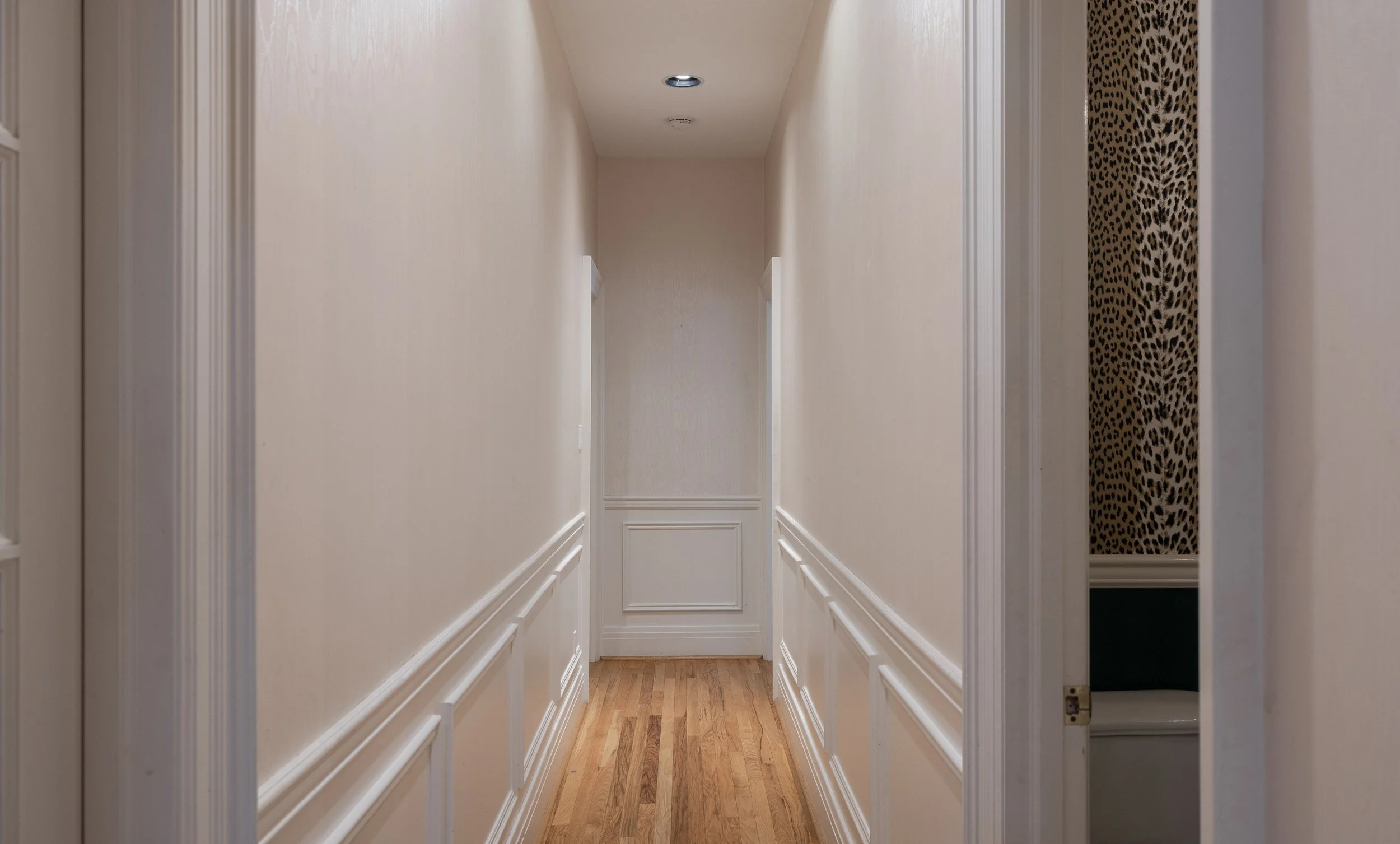 15- 21455 Warden Ave - East Gwillimbury - Modern Copyright- Movement Creative Inc - PHOTOG- Mitch Hubble - December 17, 2025.jpg