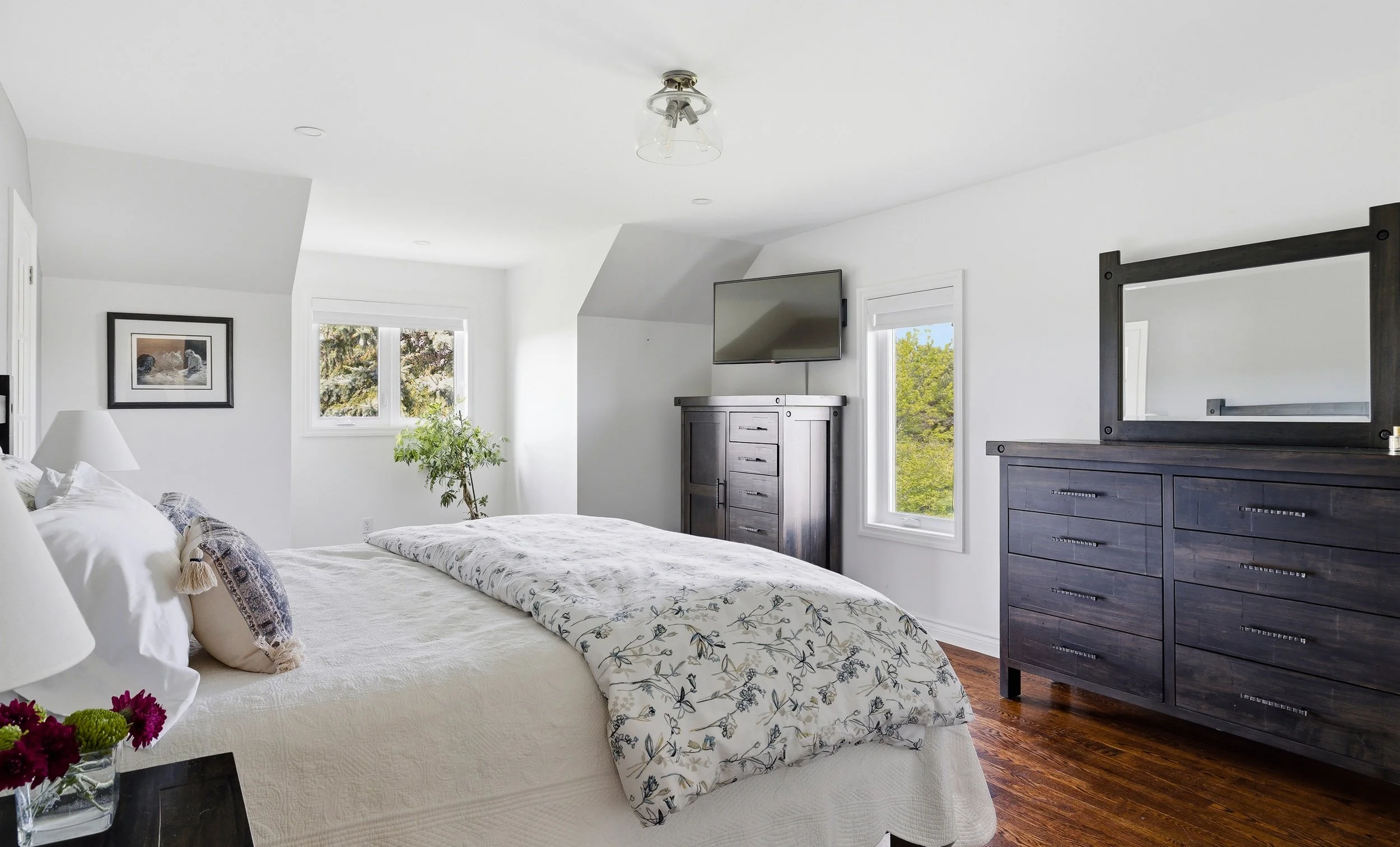 88-  7995 19th Sideroad - Schomberg - Modern Movement Creative Inc - PHOTOG- Mitch Hubble - May 21, 2026.jpg