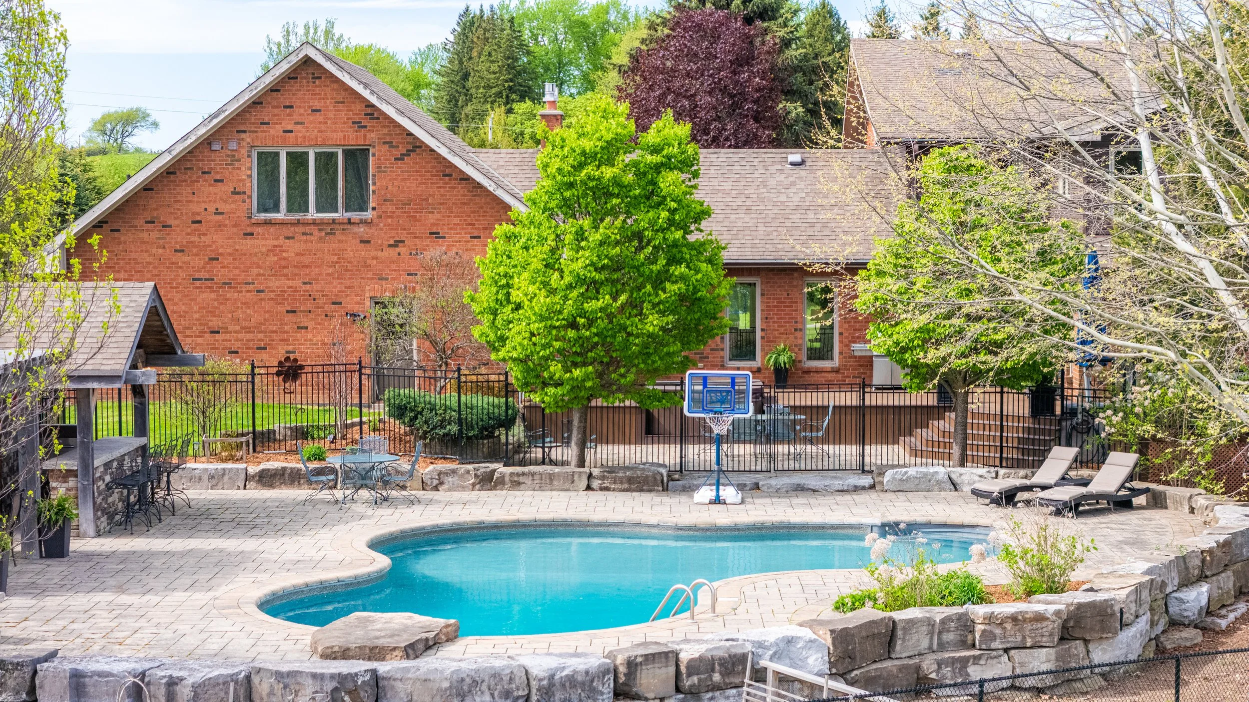 8-  7995 19th Sideroad - Schomberg - Modern Movement Creative Inc - PHOTOG- Mitch Hubble - May 21, 2026.jpg