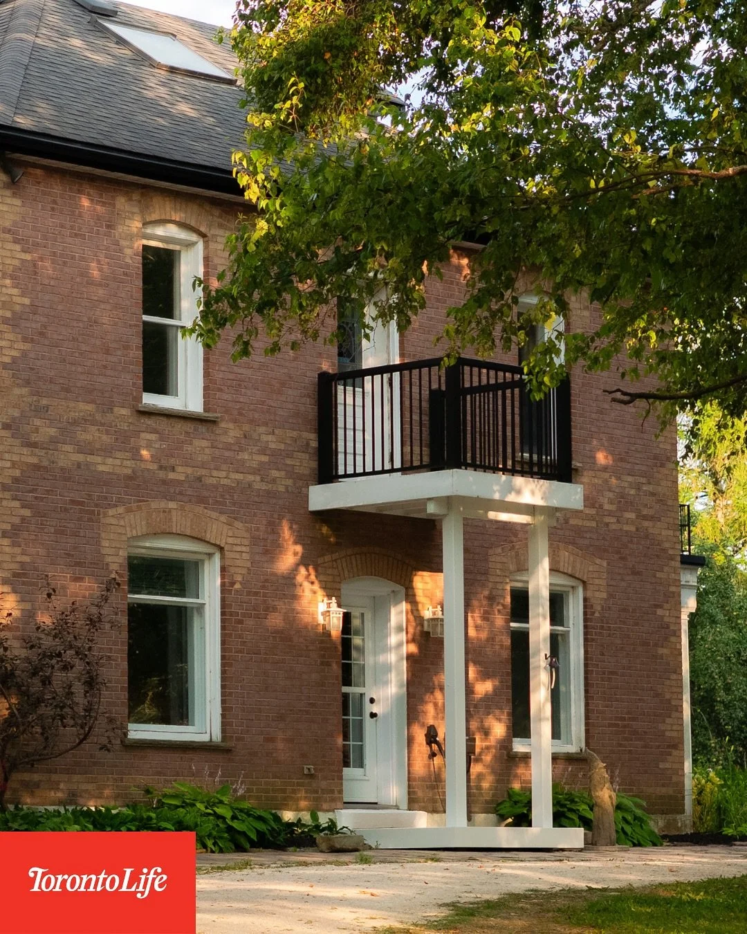 Avalon Lavender Farm✨ 347036 Mono Centre Road, Mono, ON📍

&lsquo;What 52-acre property would be complete without a poolside gazebo, a tennis court with a stone wall and a barn for high tea?&rsquo;

Read the full feature from Toronto Life on this stu