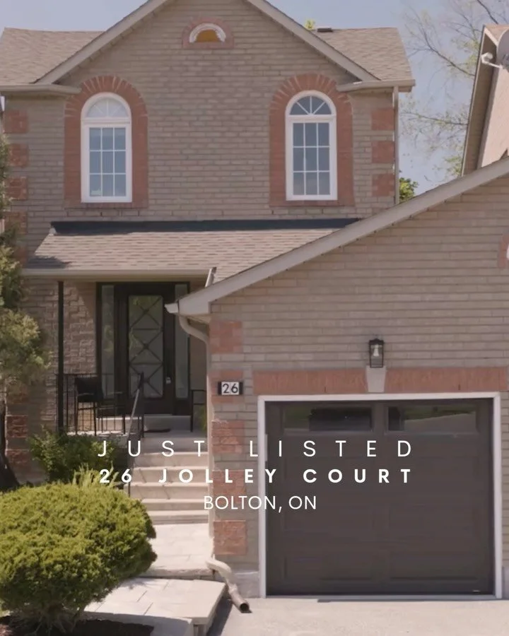Just Listed✨26 Jolley Court, Bolton, ON📍

Welcome to 26 Jolley Court, a beautifully renovated end-unit home offering turnkey living in a family-friendly neighbourhood in Bolton&rsquo;s south hill. 

Updated throughout, this home is move-in ready wit