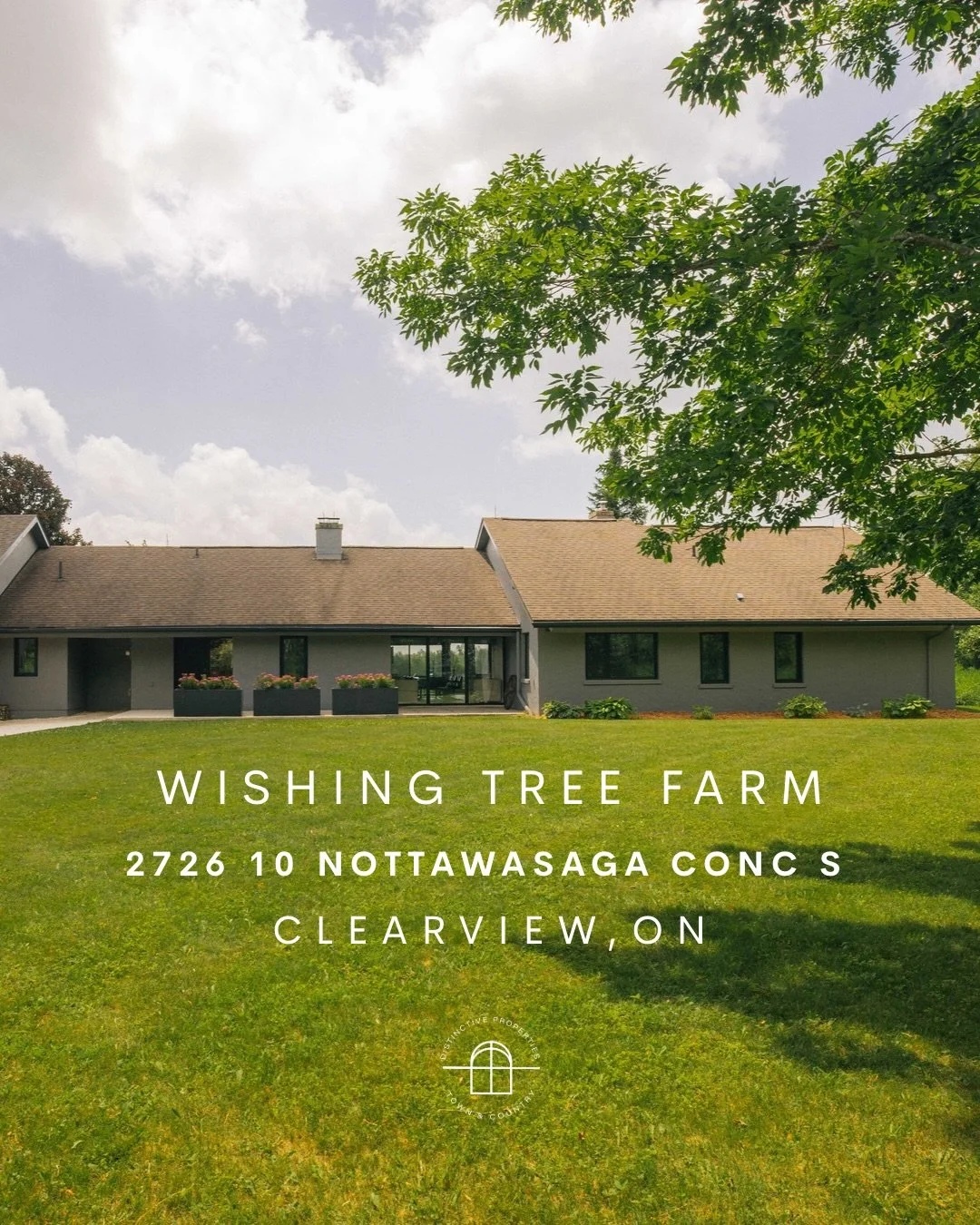 Offered for Sale | Wishing Tree Farm 🌳

Set on 98.6 acres of rolling fields and mature woods, Wishing Tree Farm is a private country retreat near Creemore where a beautifully renovated bungalow sits comfortably within its natural surroundings. Parce