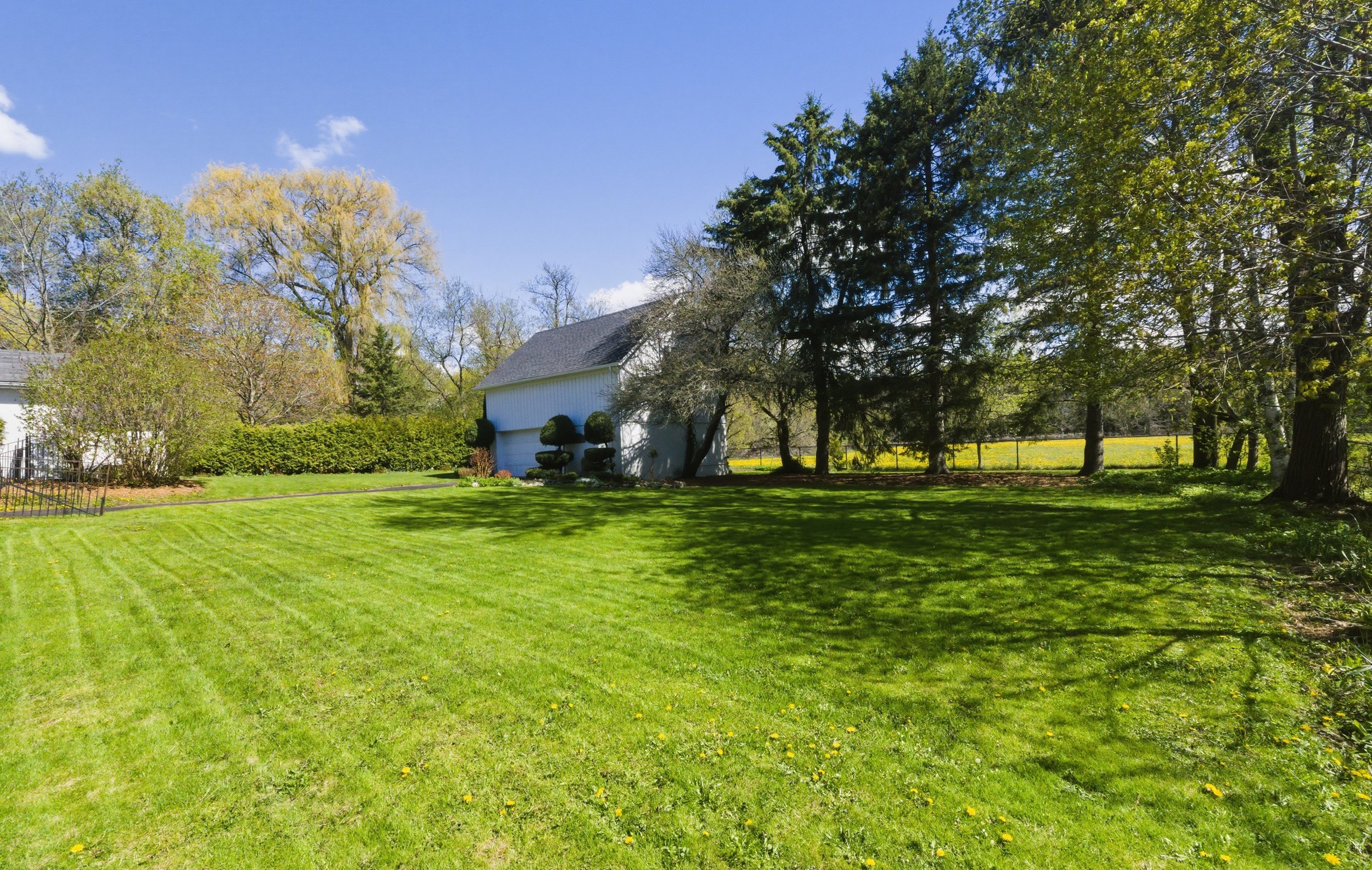 21- 15589 Mclaughlin - Caledon - Modern Movement Creative Inc - PHOTOG- Mitch Hubble - May 11, 2026.jpg