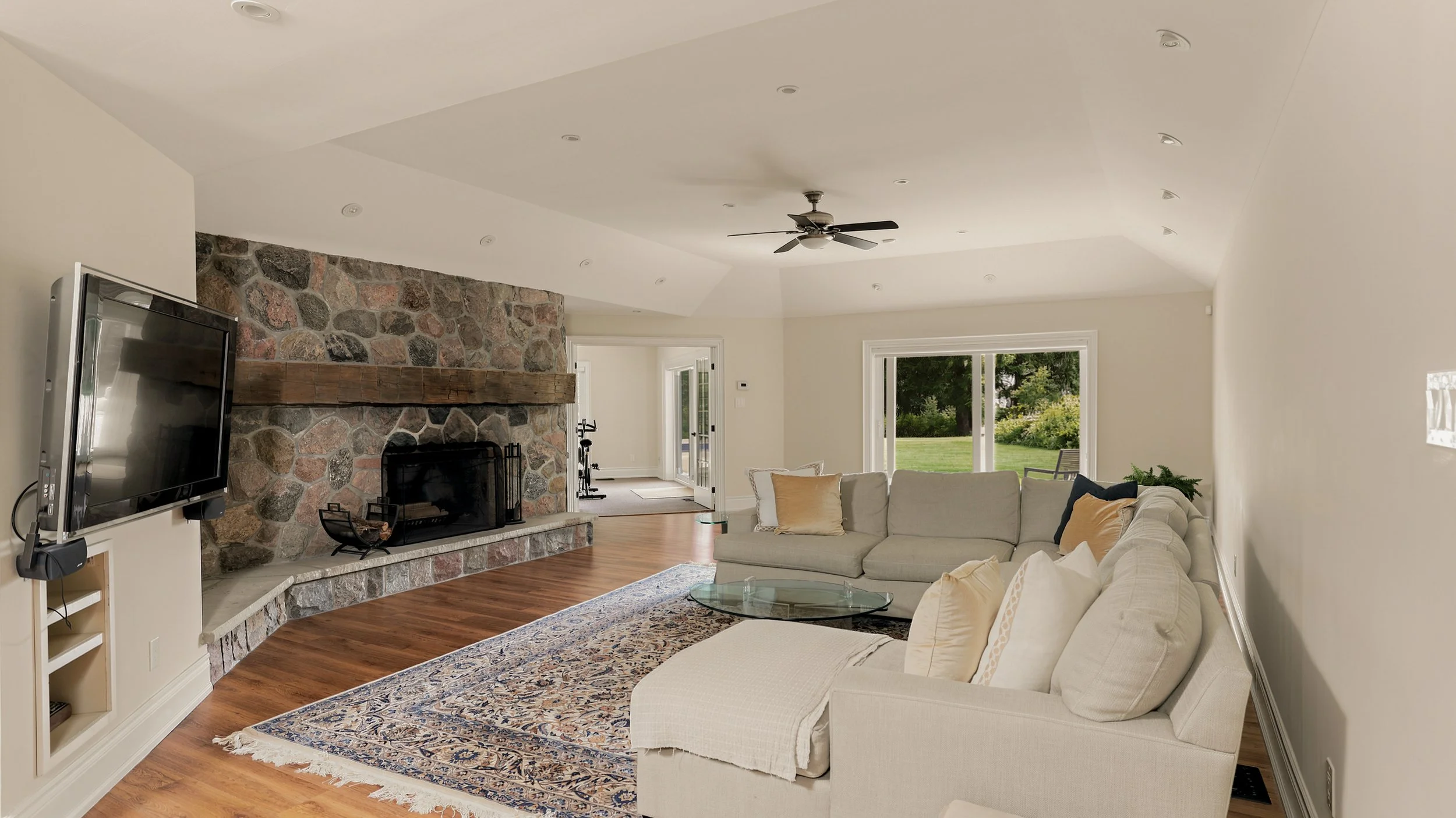 1- 4825 15th Sideroad - King - Modern Movement Creative Inc - PHOTOG- Mitch Hubble - July 24, 2026.jpg