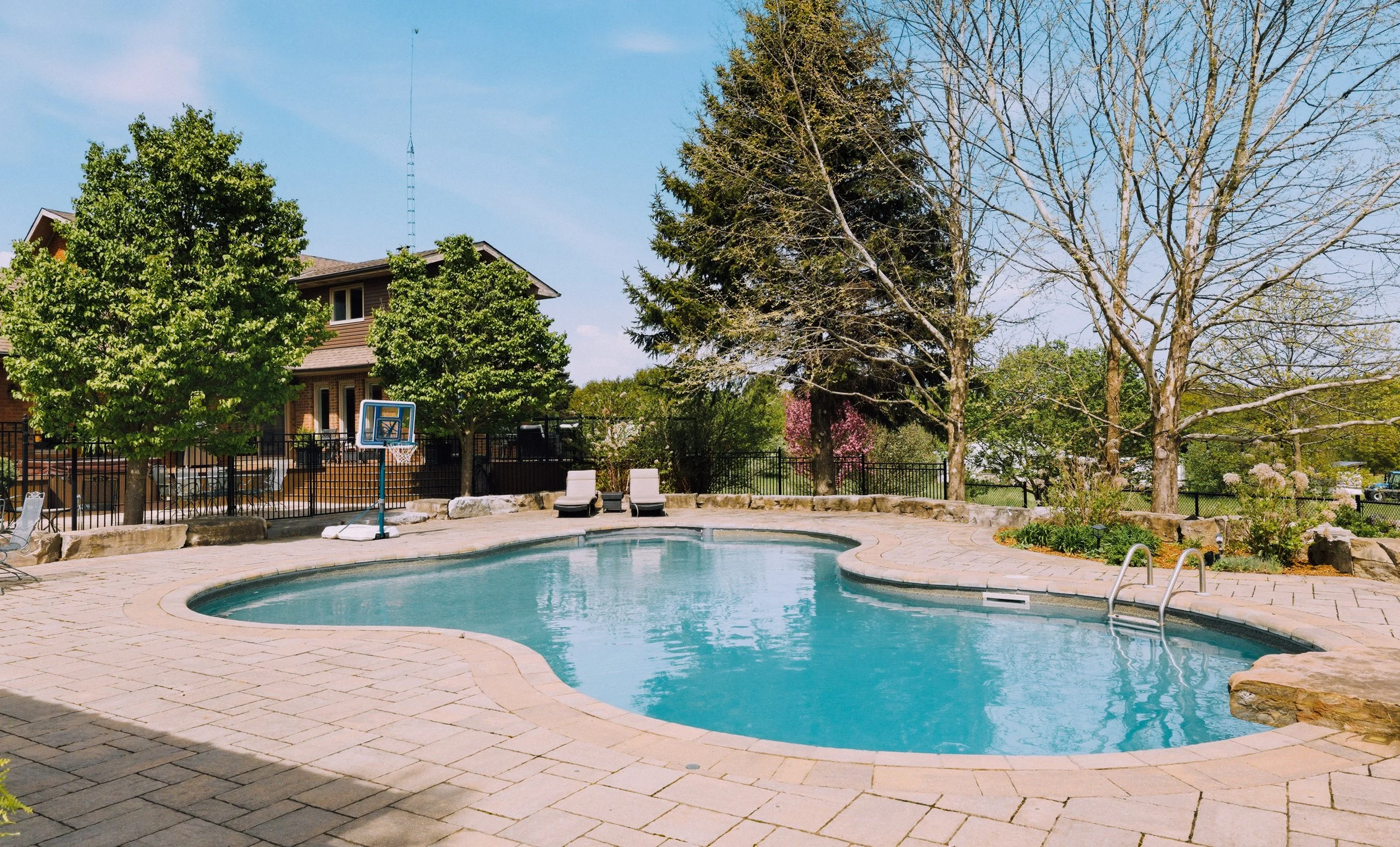 43-  7995 19th Sideroad - Schomberg - Modern Movement Creative Inc - PHOTOG- Mitch Hubble - May 20, 2026.jpg
