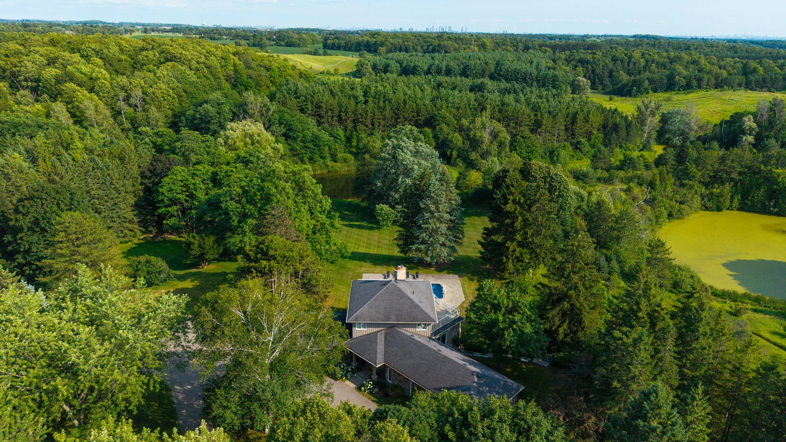 109- 4825 15th Sideroad - King - Modern Movement Creative Inc - PHOTOG- Mitch Hubble - July 22, 2026.jpg