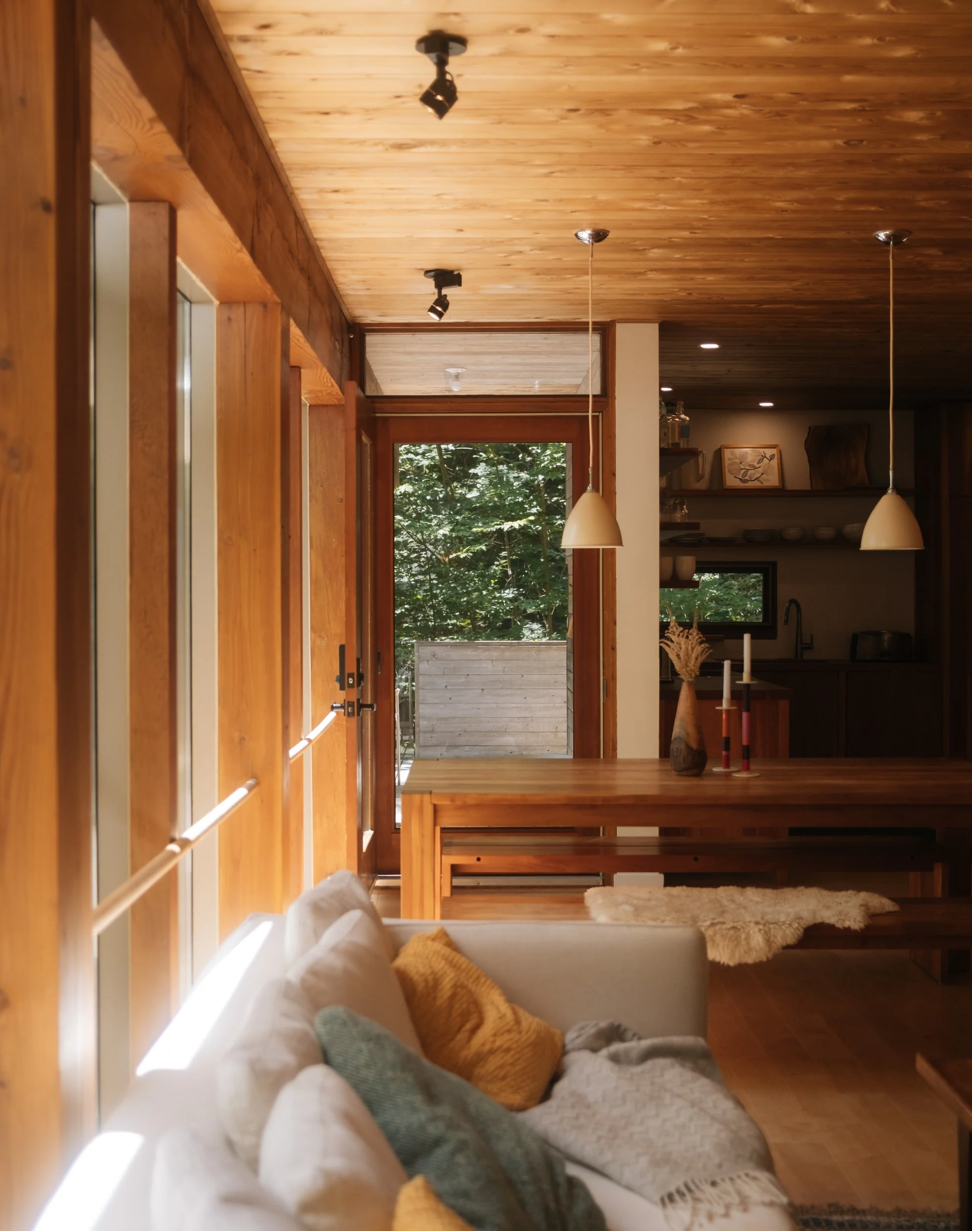 9- 158 Ponacka - Muskoka - Modern Movement Creative Inc - PHOTOG- Mitch Hubble - July 20, 2026.jpg